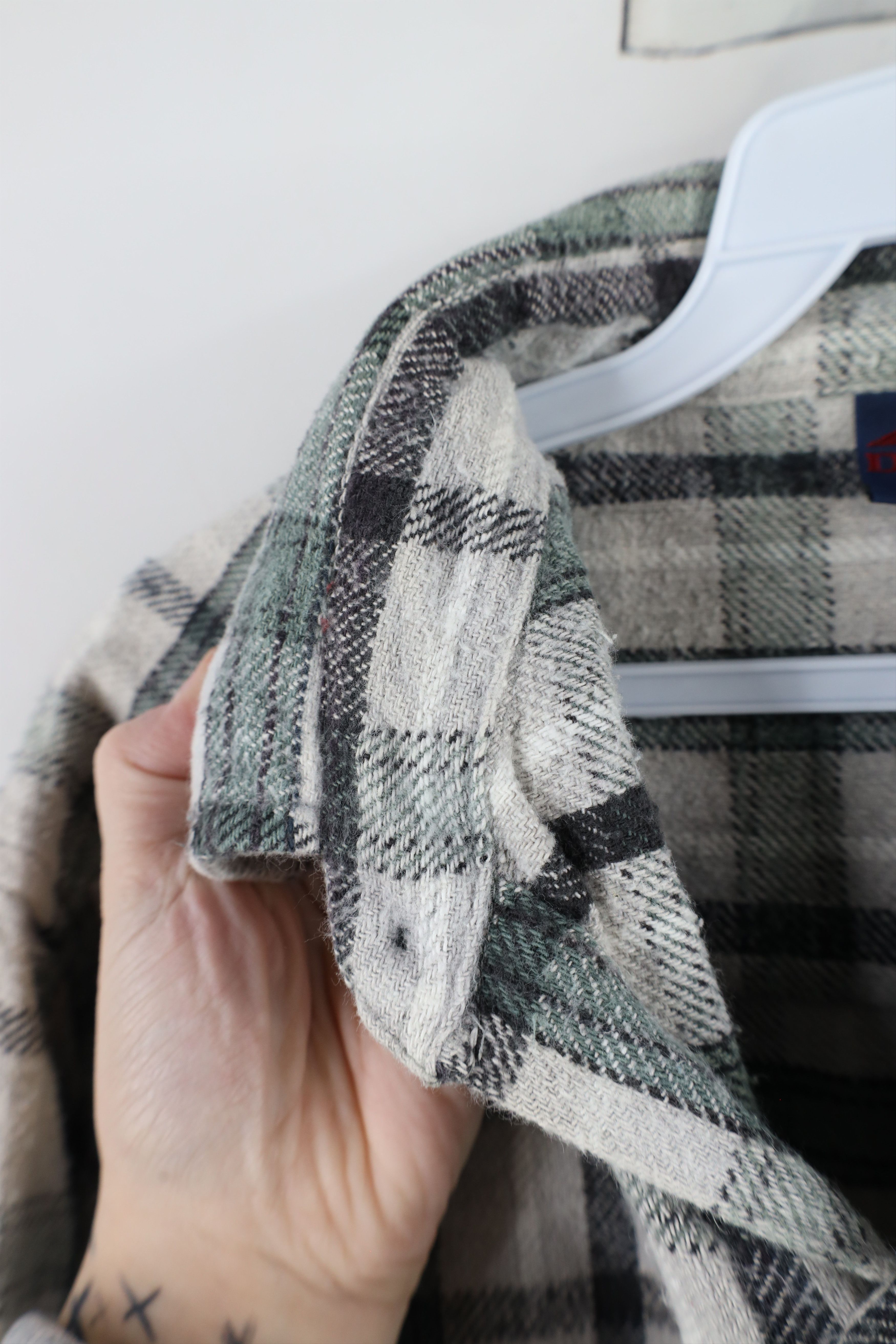 Vintage Vintage 90s Streetwear Heavyweight Button Shirt Plaid Size US L / EU 52-54 / 3 - 9 Thumbnail