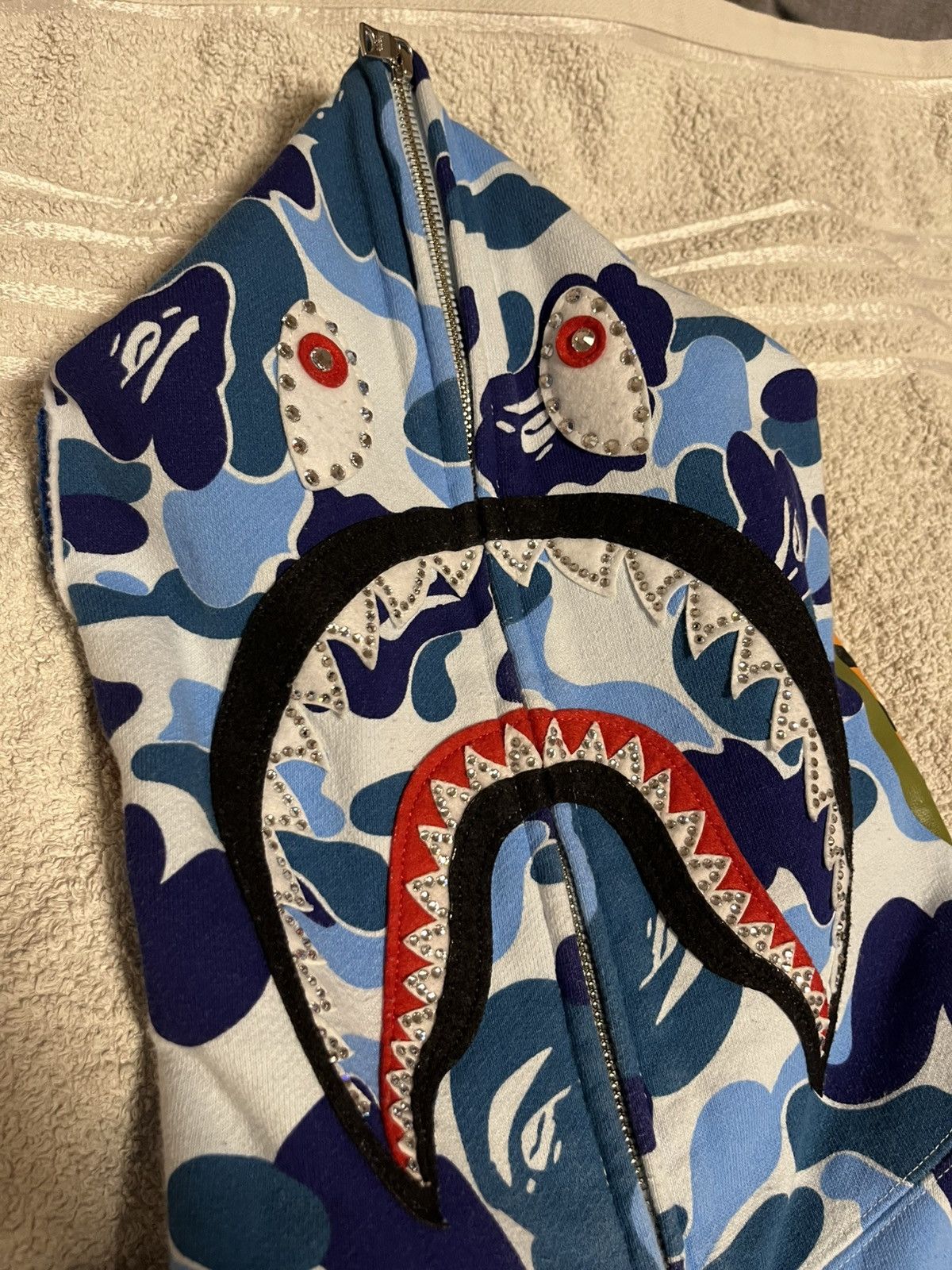 Bape ABC Camo Crystal Stone Shark Hoodie Size US M / EU 48-50 / 2 - 9 Thumbnail
