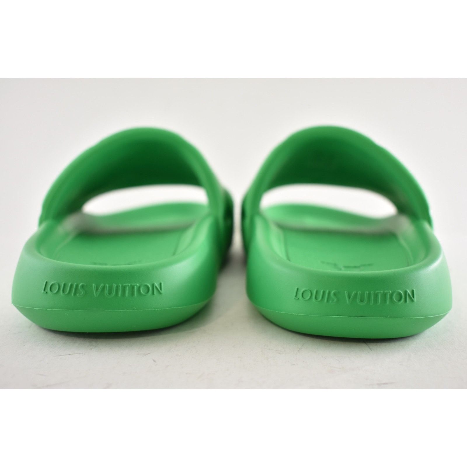 Louis Vuitton Louis Vuitton Waterfront Mule Slide Sandal UK 9 US 10 11 Size US 10 / EU 43 - 13 Thumbnail