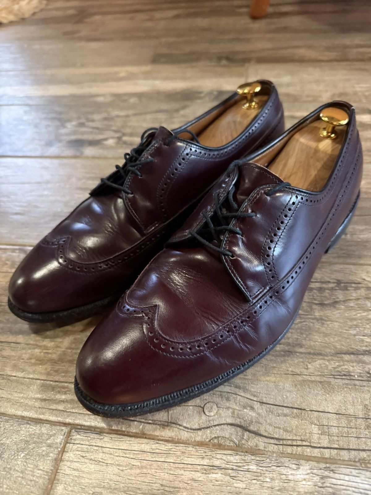 Allen Edmonds Allen Edmonds Richmond 9.5 D Burgundy Broque Wingtip Oxford Size US 9.5 / EU 42-43 - 2 Thumbnail