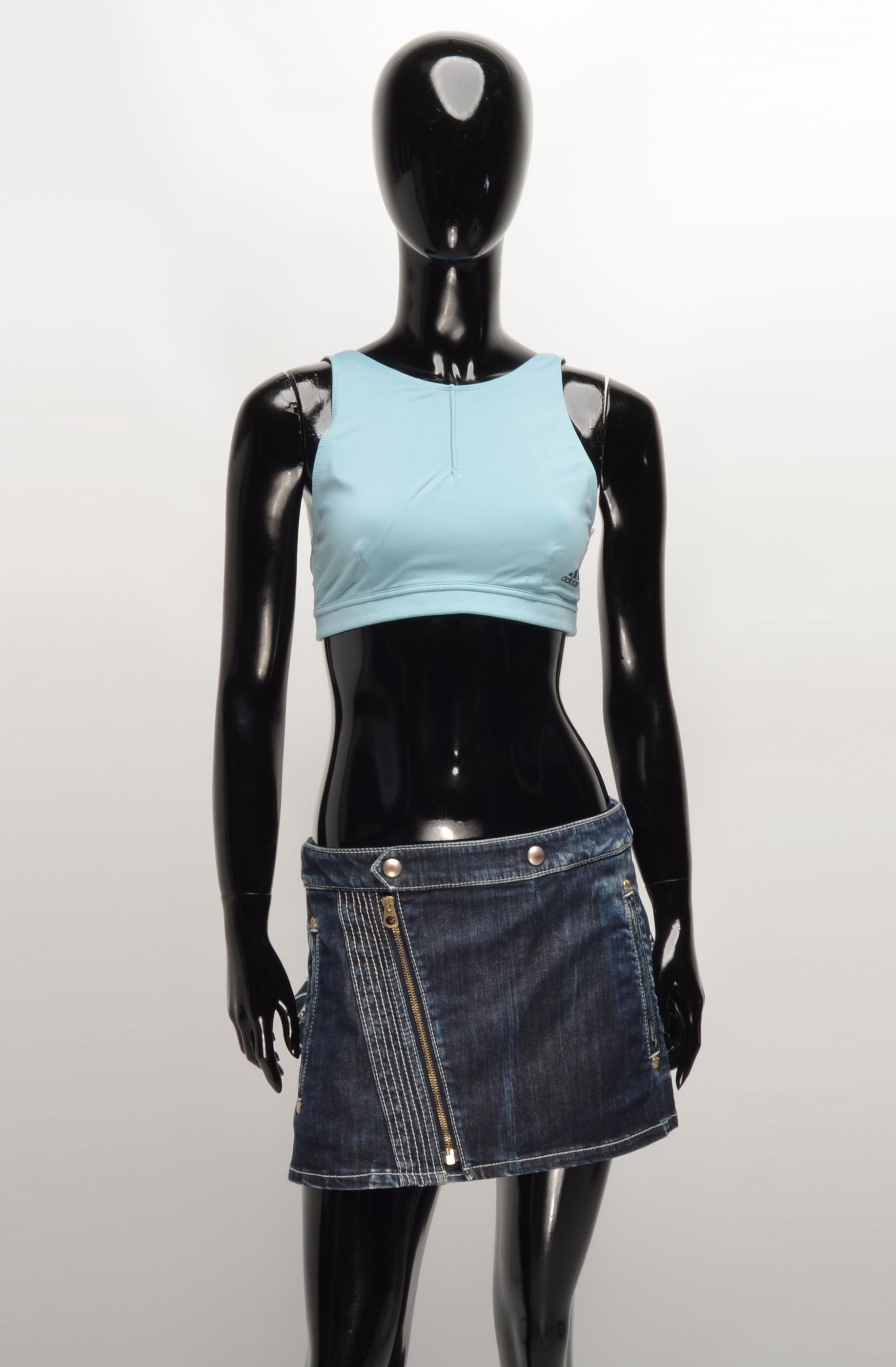 Adidas Adidas Vintage 90's Blue Cropped Sport Top Size M / US 6-8 / IT 42-44 - 1 Thumbnail