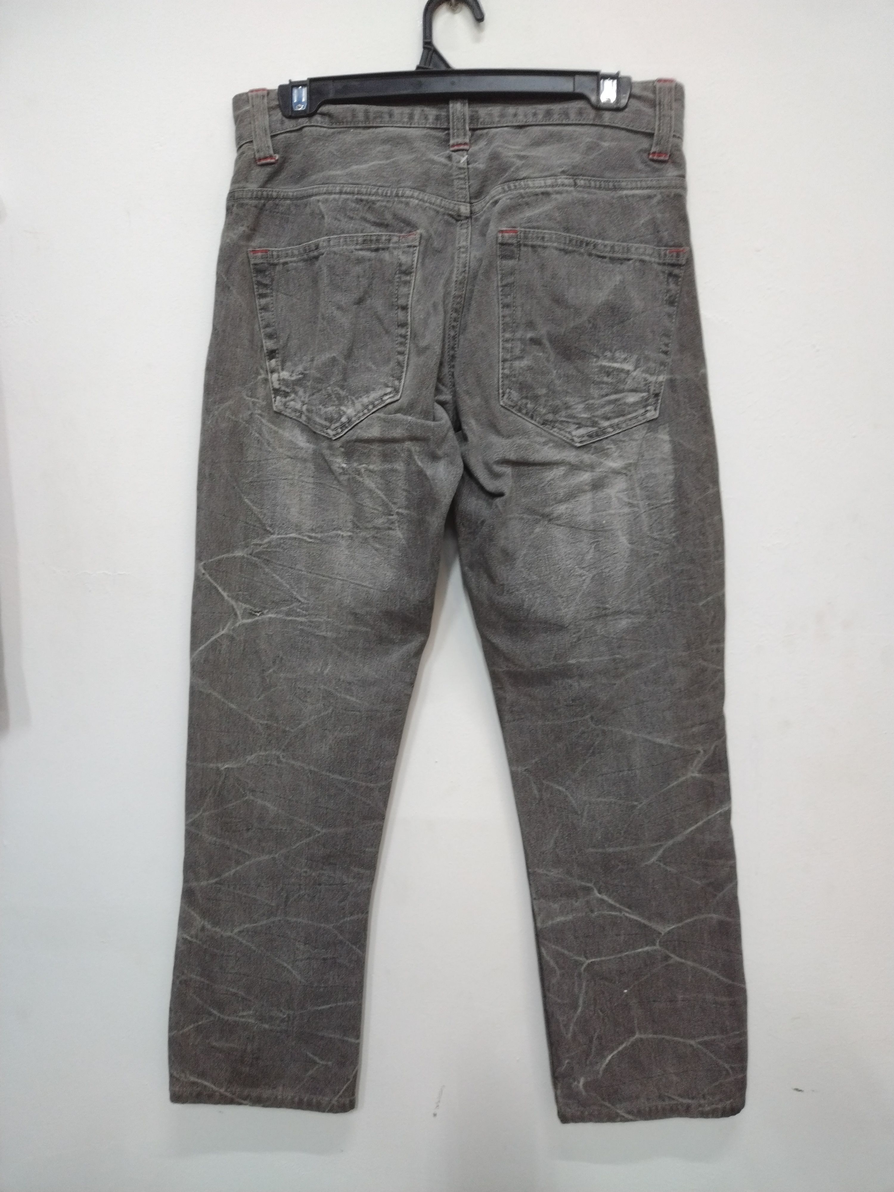 If Six Was Nine 💥Sunfaded lightning character cross design script Jeans Size 30" / US 8 / IT 44 - 2 Thumbnail