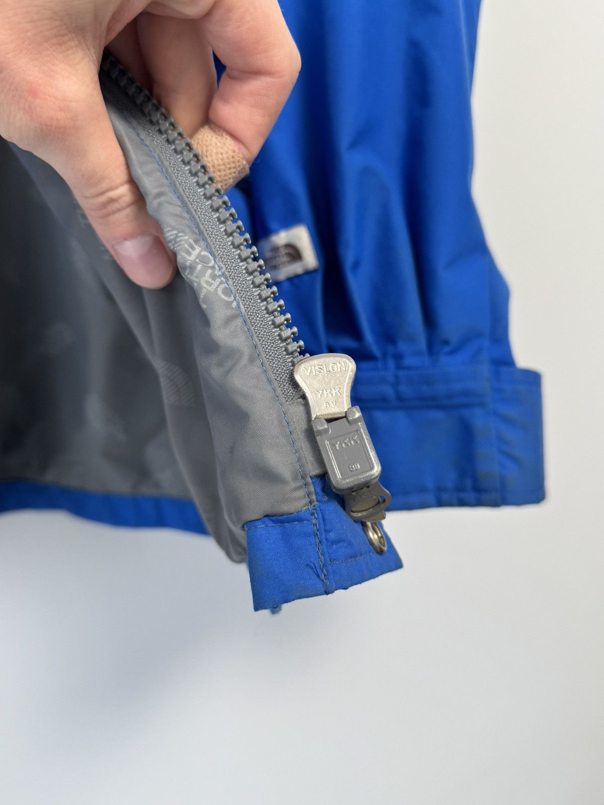 The North Face THE NORTH FACE Shell JACKET GORE-TEX Blue MOUNTAIN Size US L / EU 52-54 / 3 - 15 Thumbnail