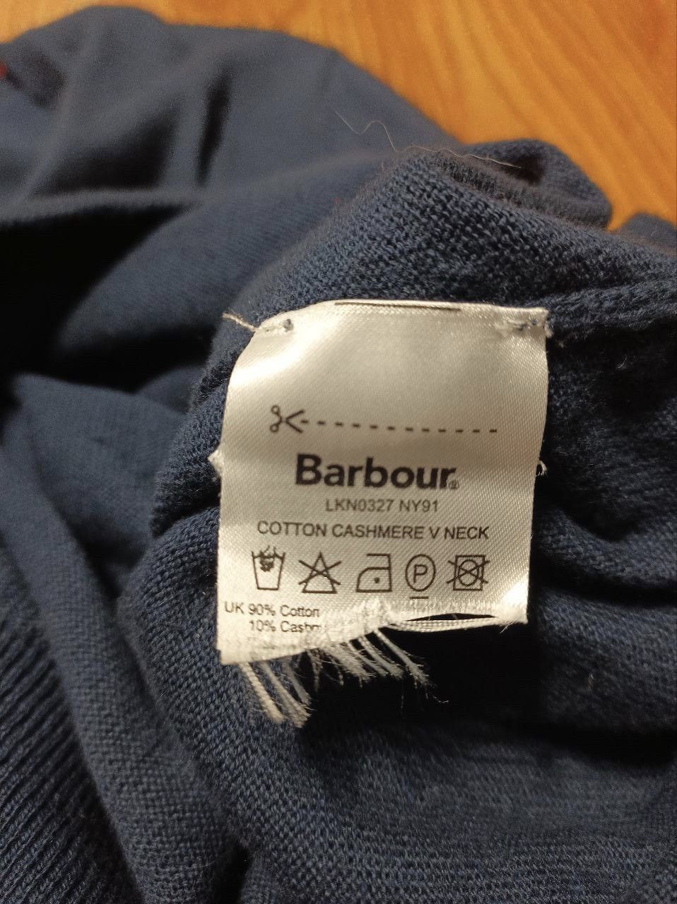 Barbour BARBOUR Blue Cotton Cashmere V Neck Jumper UK 16/ L Size US L / EU 52-54 / 3 - 7 Thumbnail