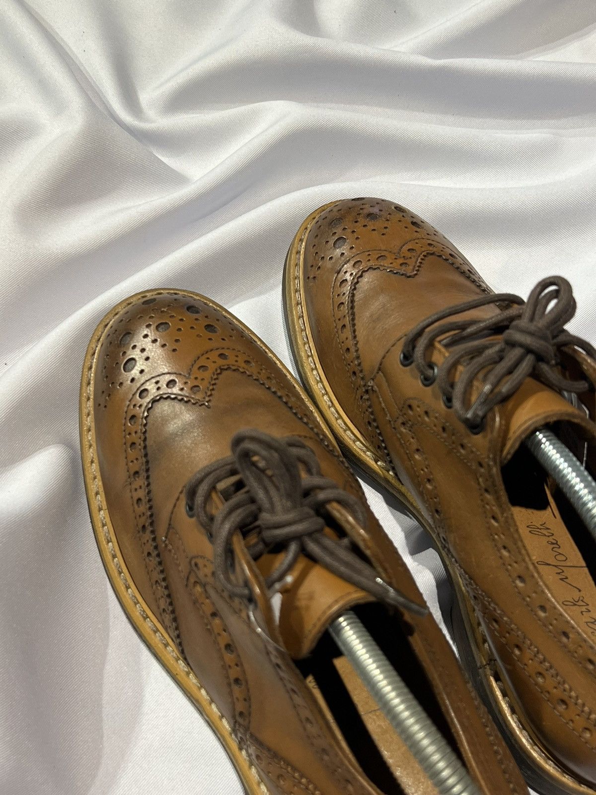 Vintage WINGTIP SHOES LEATHER MADE IN ROMANIA MISSING BRAND Size US 6 / EU 39 - 9 Thumbnail