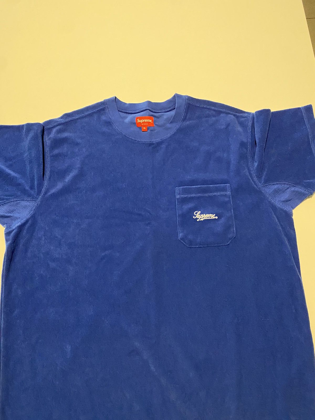 Supreme Rare Supreme Towel Short Sleeve T-shirt Size US XL / EU 56 / 4 - 5 Thumbnail