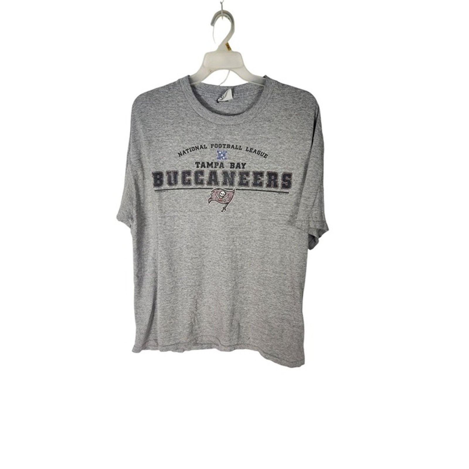 Lee Vintage 2001 Tampa Bay Bucaneers T men's XL Size US XL / EU 56 / 4 - 1 Thumbnail