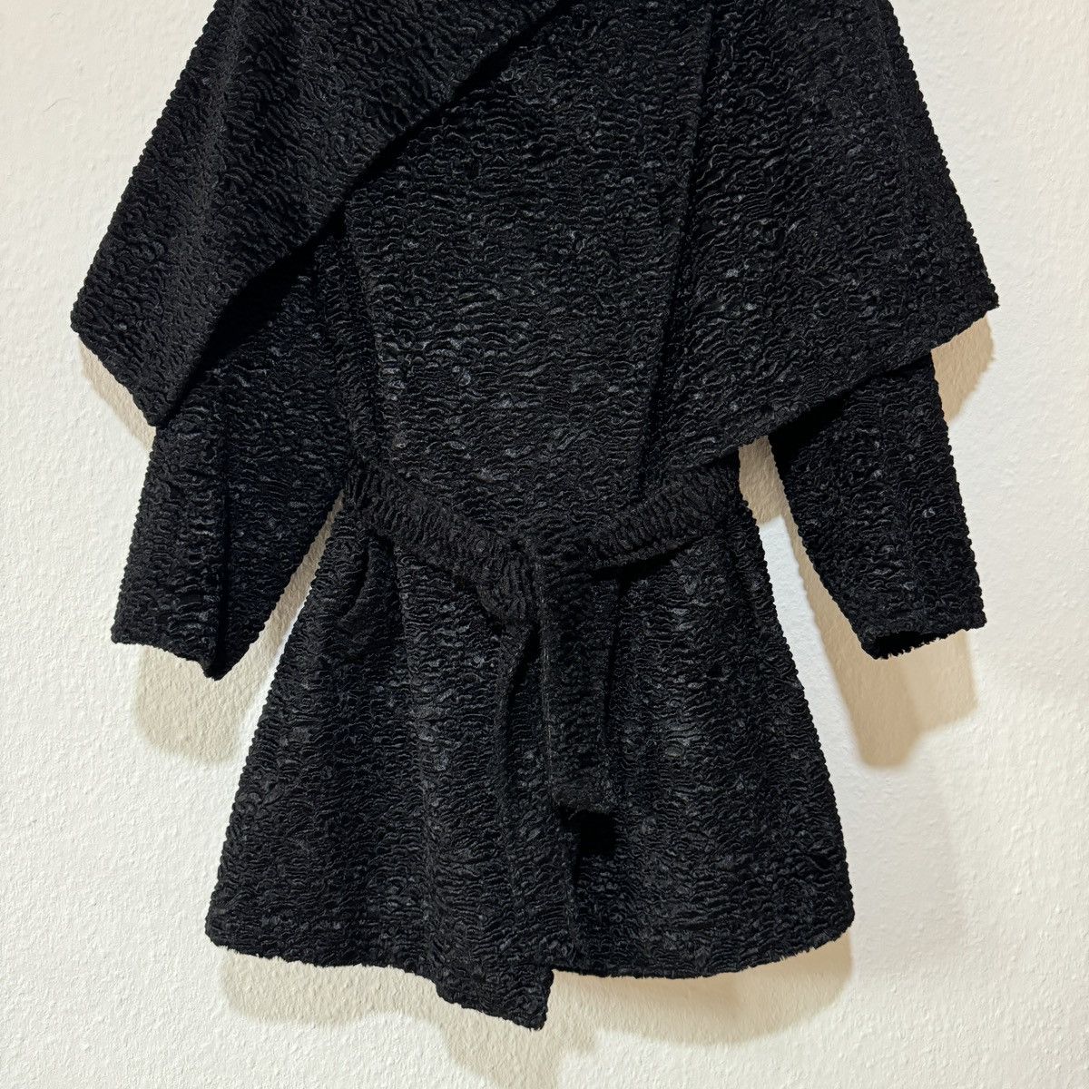 Ann Demeulemeester × Designer 2000s ANN DEMEULEMEESTER BLACK LAMB SHEARLING BELTED COAT Size M / US 6-8 / IT 42-44 - 4 Thumbnail