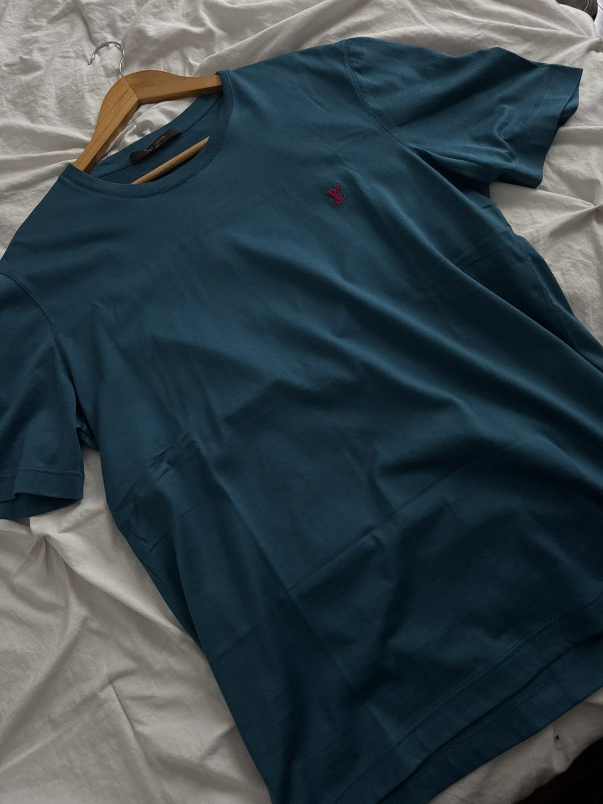 Louis Vuitton Louis Vuitton T-Shirt Blue Size US M / EU 48-50 / 2 - 1 Thumbnail