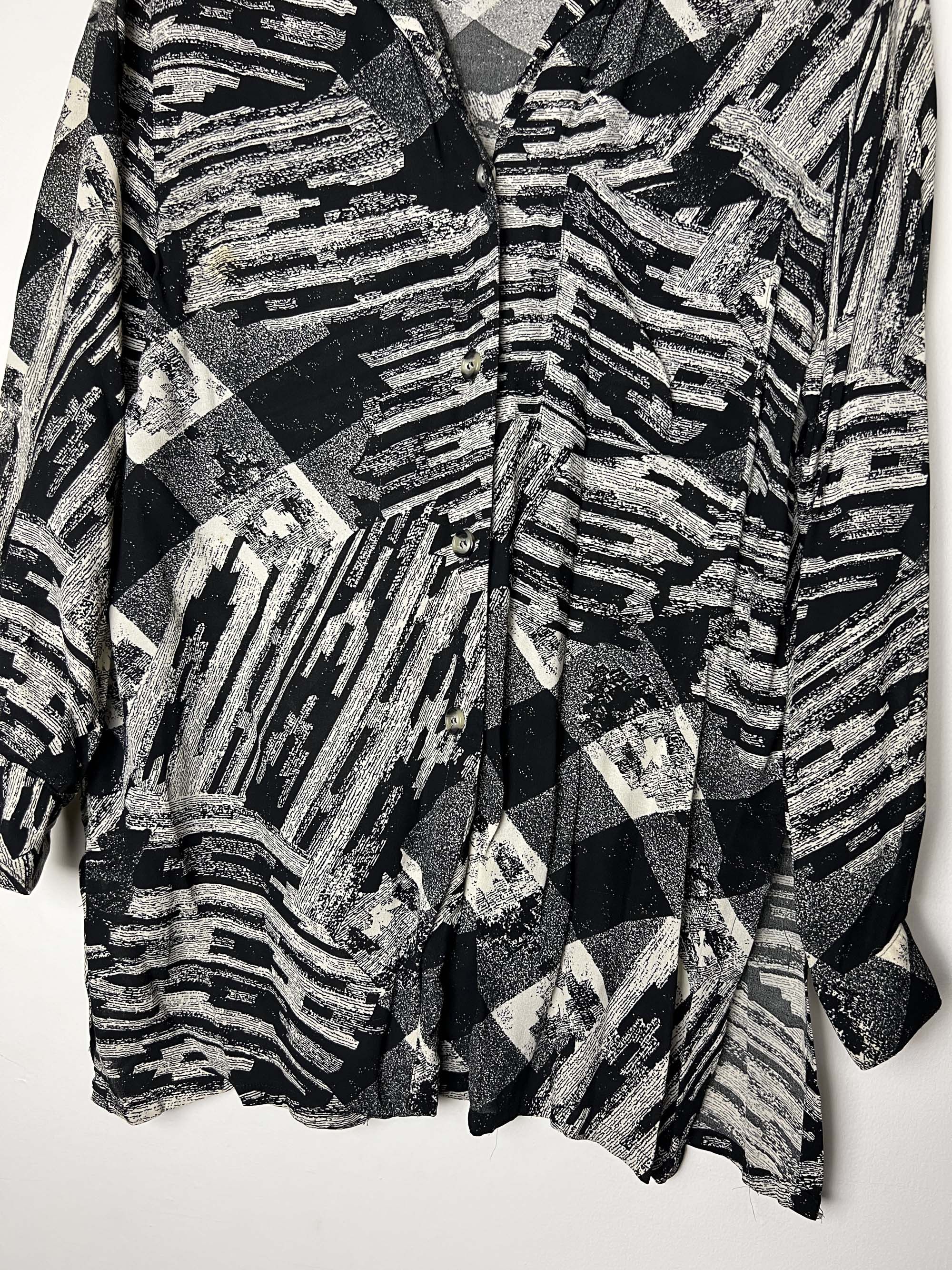 Jones New York Vintage 1990's Jones New York Geometric Button Up Blouse Size M / US 6-8 / IT 42-44 - 2 Thumbnail
