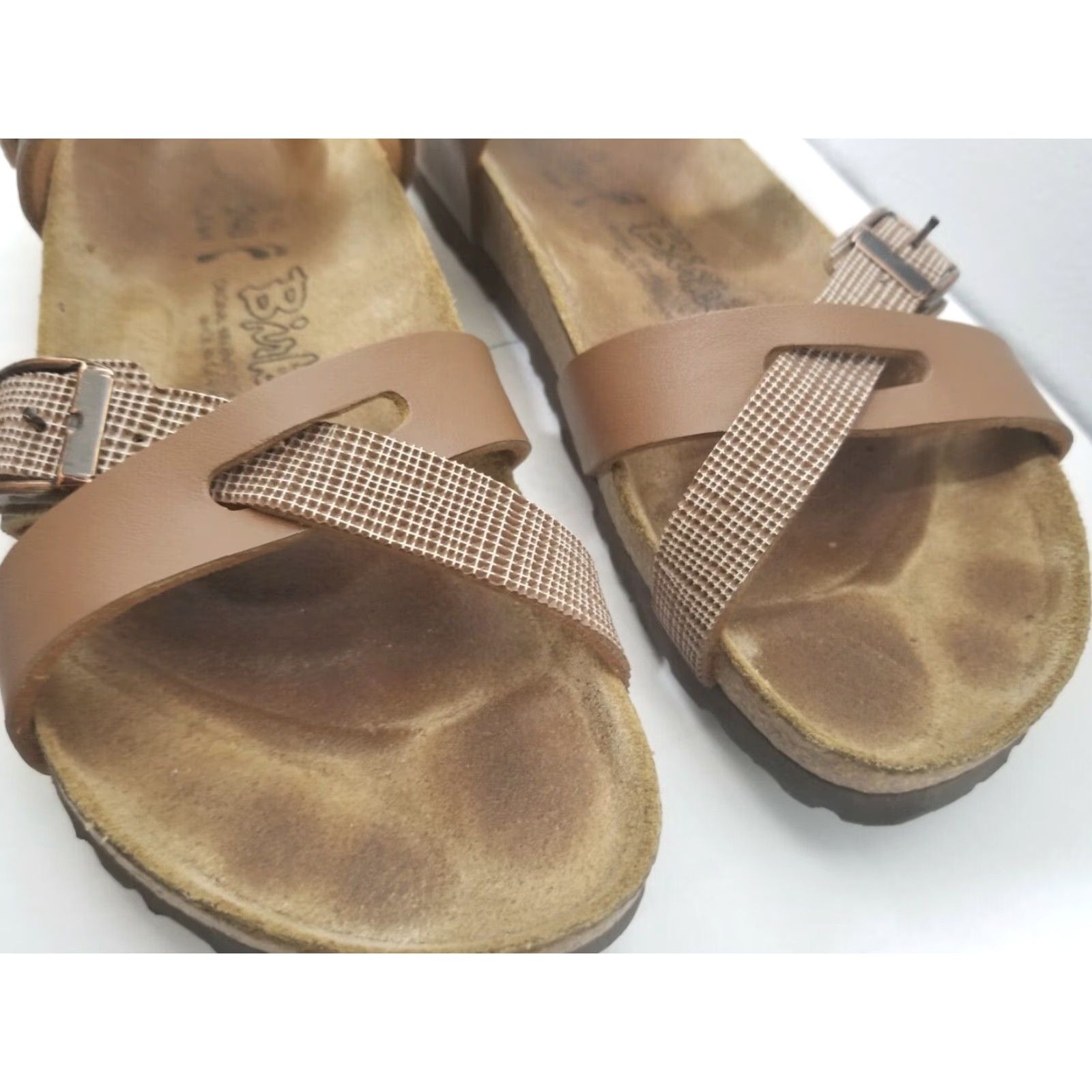 Birkenstock VINTAGE Birkenstock Lillie Plaid Sandals Women Size 6 Brown Adjustable Ankle Strap Flat Size US 6 / IT 36 - 4 Thumbnail