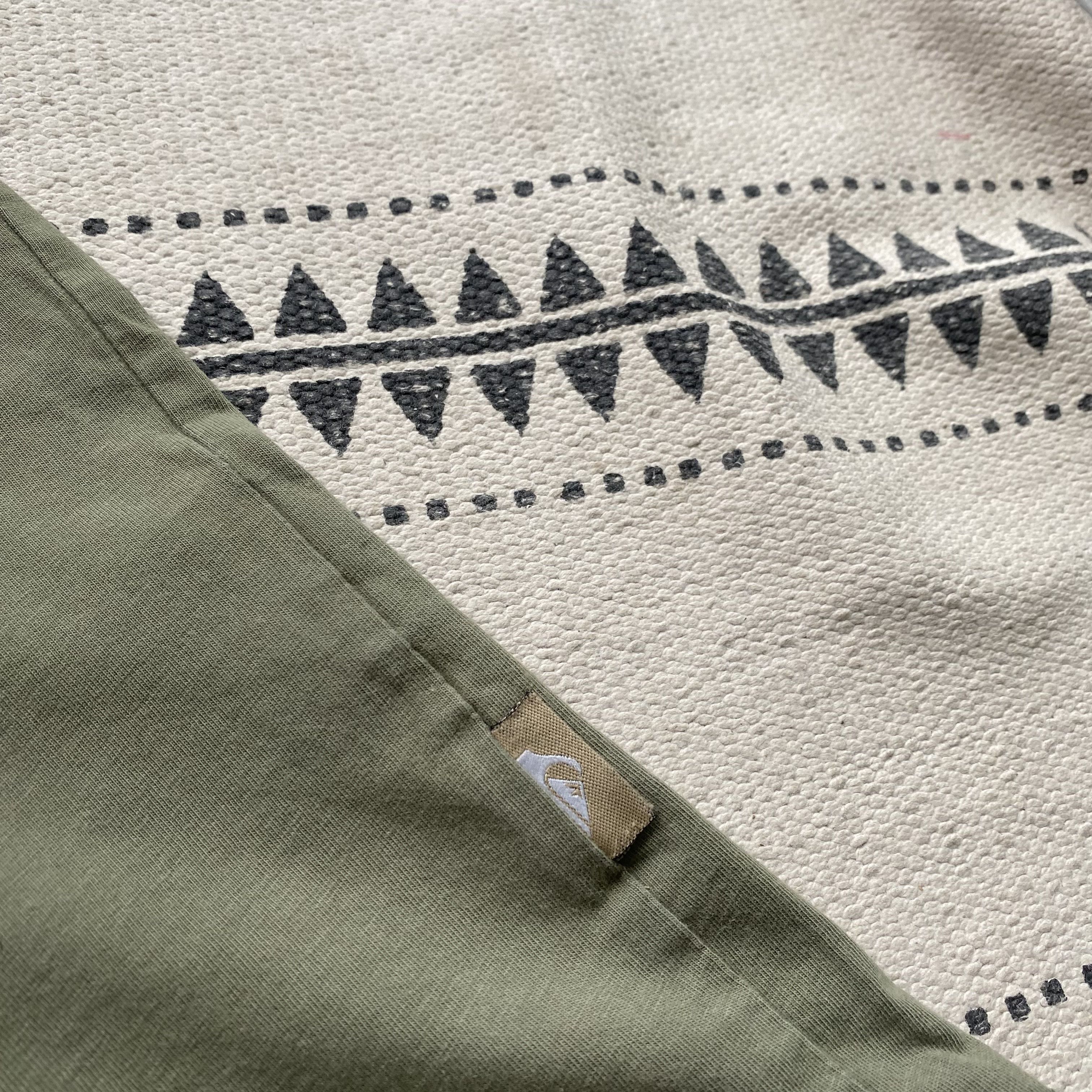 Quiksilver 🏄🏼‍♂️ Thrashed Vintage 90s Quiksilver tee V-neck Surfer Size US XL / EU 56 / 4 - 5 Thumbnail