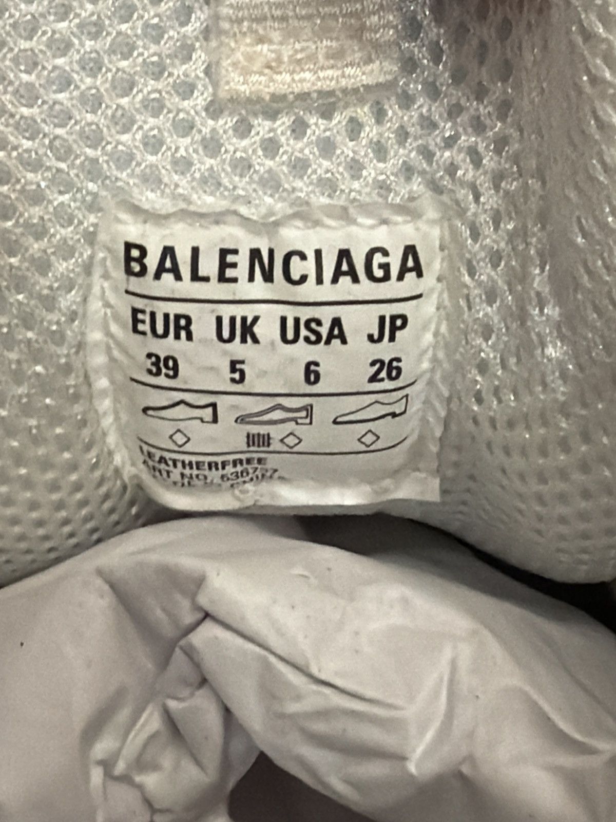 Balenciaga Size 39EU/6US - Balenciaga Triple S Allover Logo NEW Size US 6 / EU 39 - 10 Thumbnail