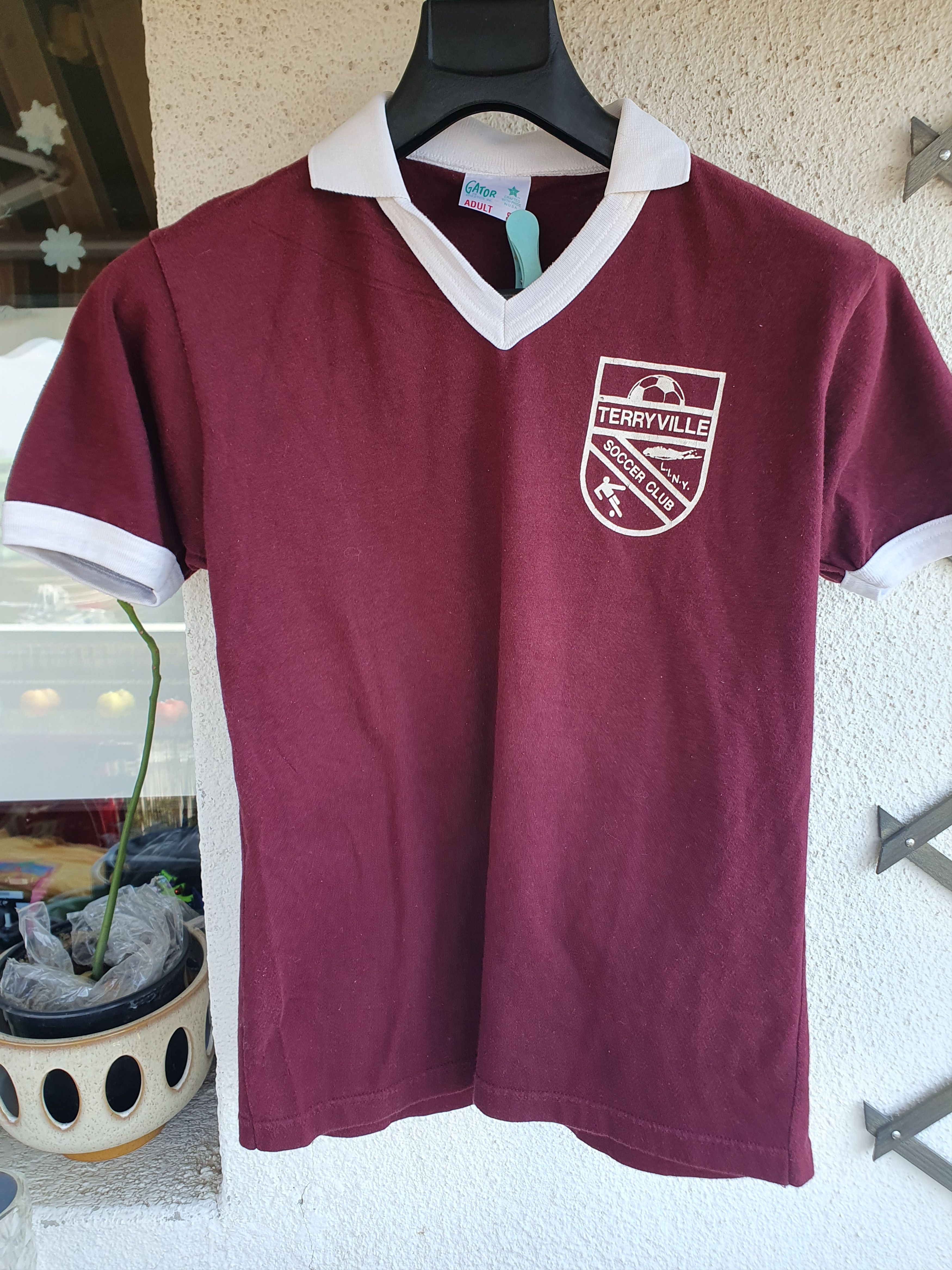 Vintage Terryville Soccer Club Gator Athletics Made in USA t-shirt Size US S / EU 44-46 / 1 - 7 Thumbnail