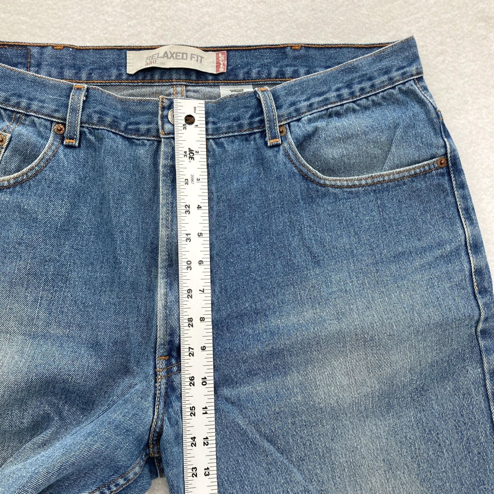 Levi's VINTAGE Levi's 550 Jeans Mens 38x34 Blue Relaxed Fit Tapered Leg Denim 2005 Y2K Size US 38 / EU 54 - 7 Thumbnail