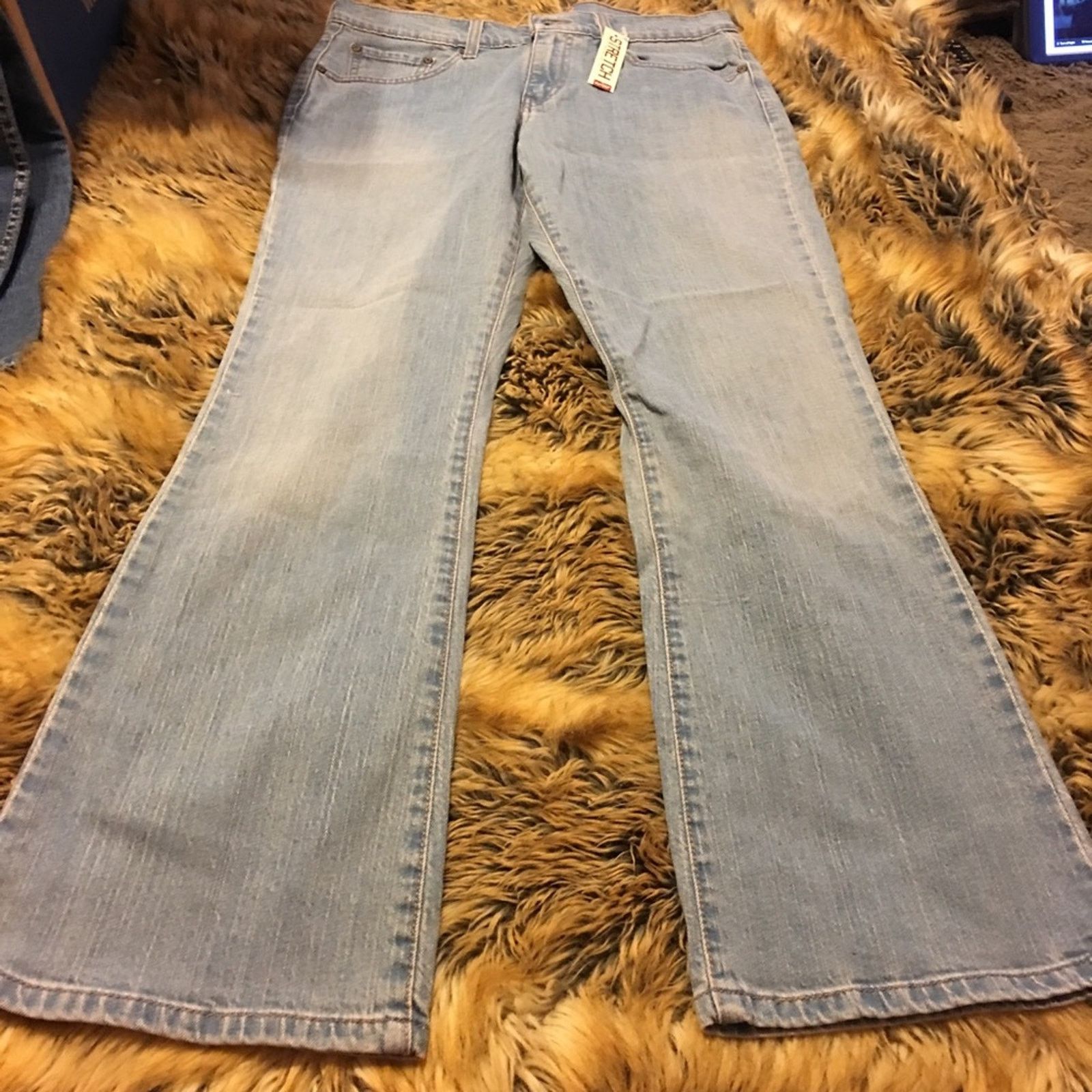 Levi's Levi’s nouveau bootcut Jeans NWT 10M Size 33" - 2 Thumbnail