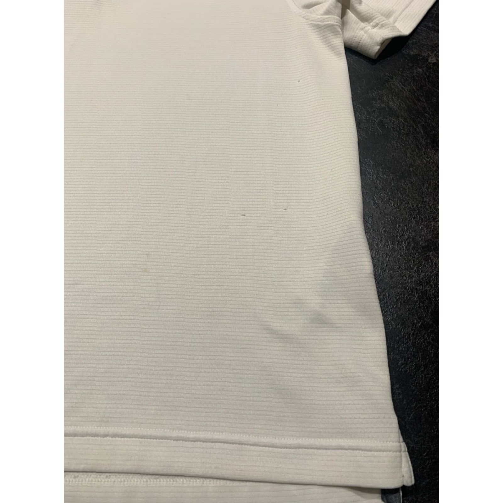 Under Armour VINTAGE Under Armour Golf Polo Shirt Men’s Large White Short Sleeve Casual Breathable Moisture Wicking 90s Logo Size US L / EU 52-54 / 3 - 6 Thumbnail