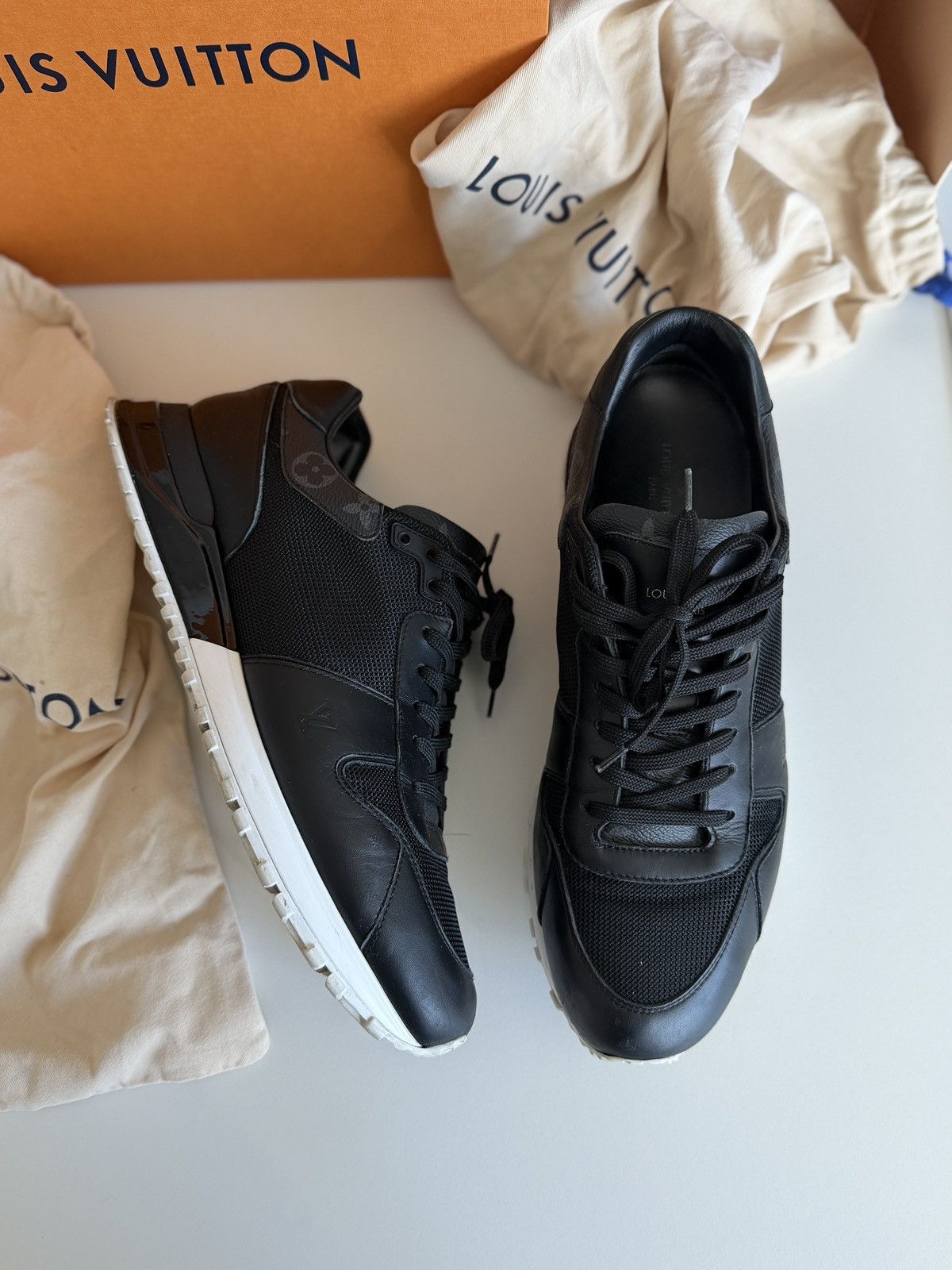 Louis Vuitton Louis Vuitton runway Sneakers | Size 10LV Size US 10 / EU 43 - 9 Thumbnail