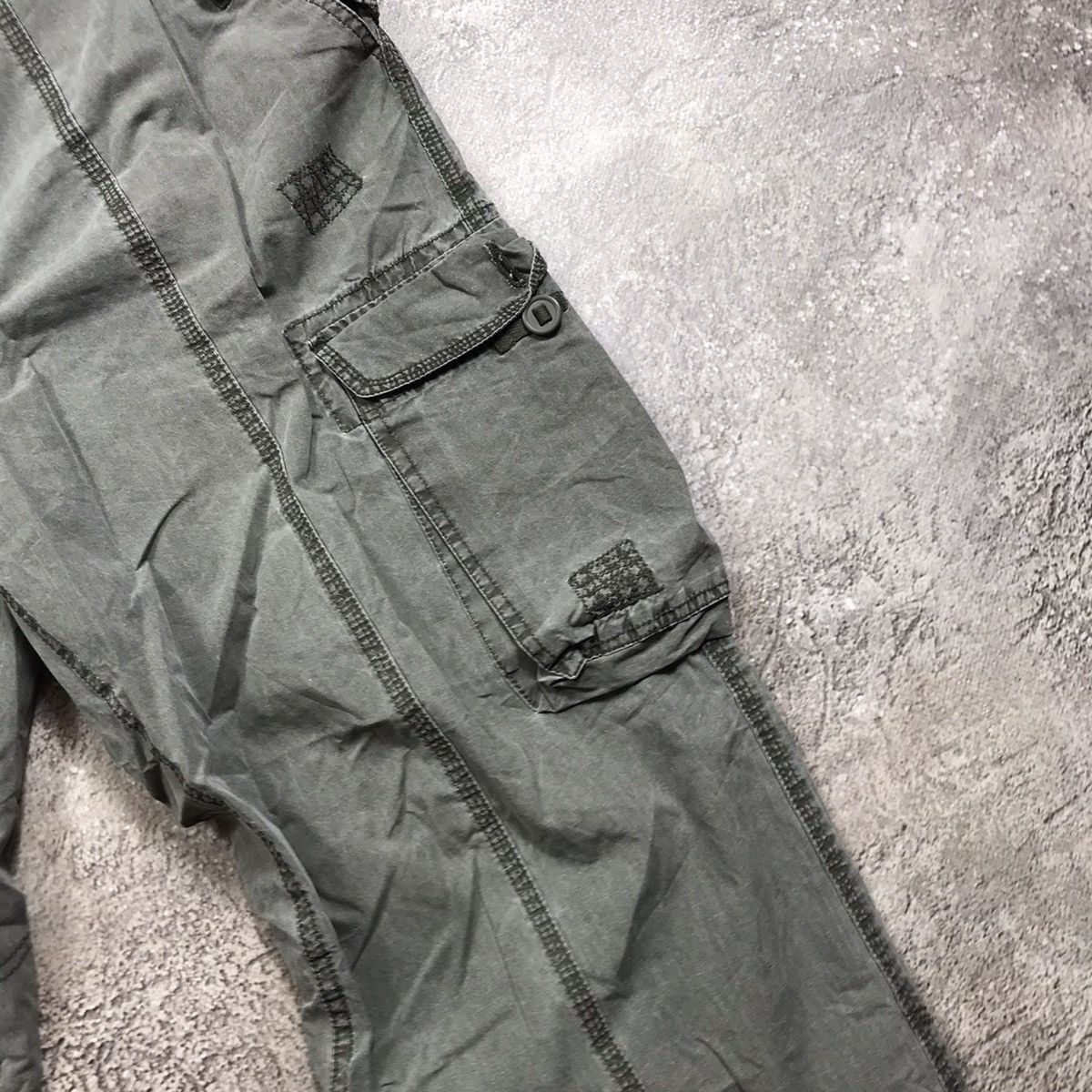 Vintage Vintage 90s Baggy Cargo Pants Faded Grey Workwear Streetwear Size US 36 / EU 52 - 4 Thumbnail