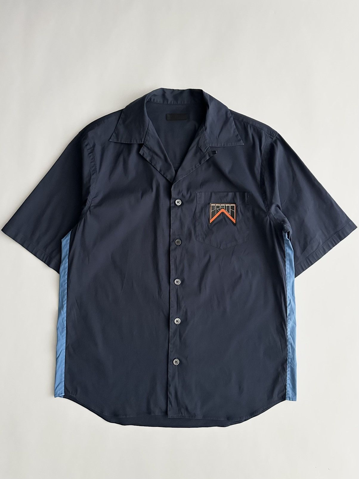 Prada Prada Chest Logo Shortsleeve Bowling Shirt Size US L / EU 52-54 / 3 - 1 Thumbnail