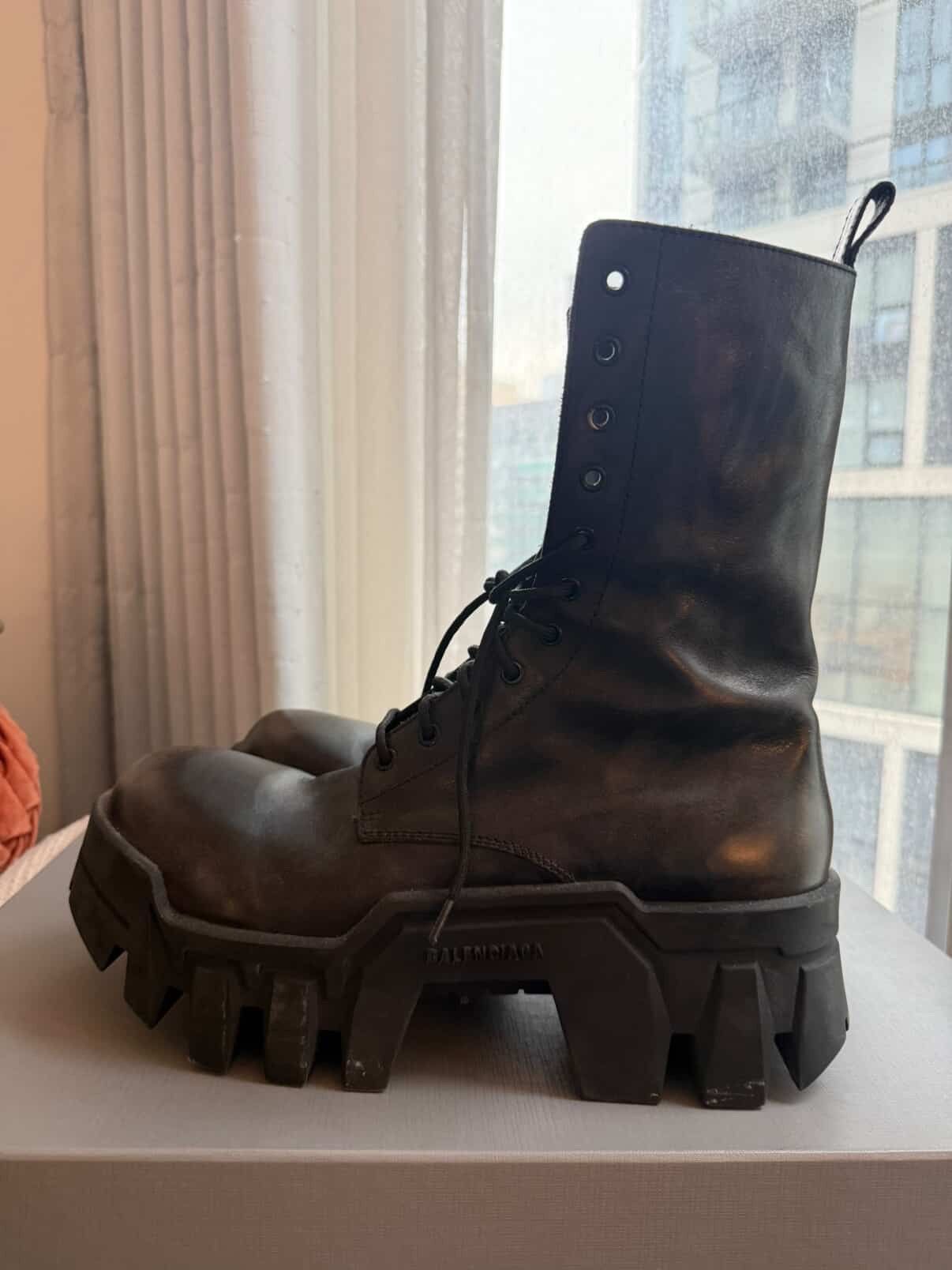 Balenciaga Balenciaga Bulldozer Boots Leather Brown 44/ US 11 Size US 11 / EU 44 - 2 Thumbnail
