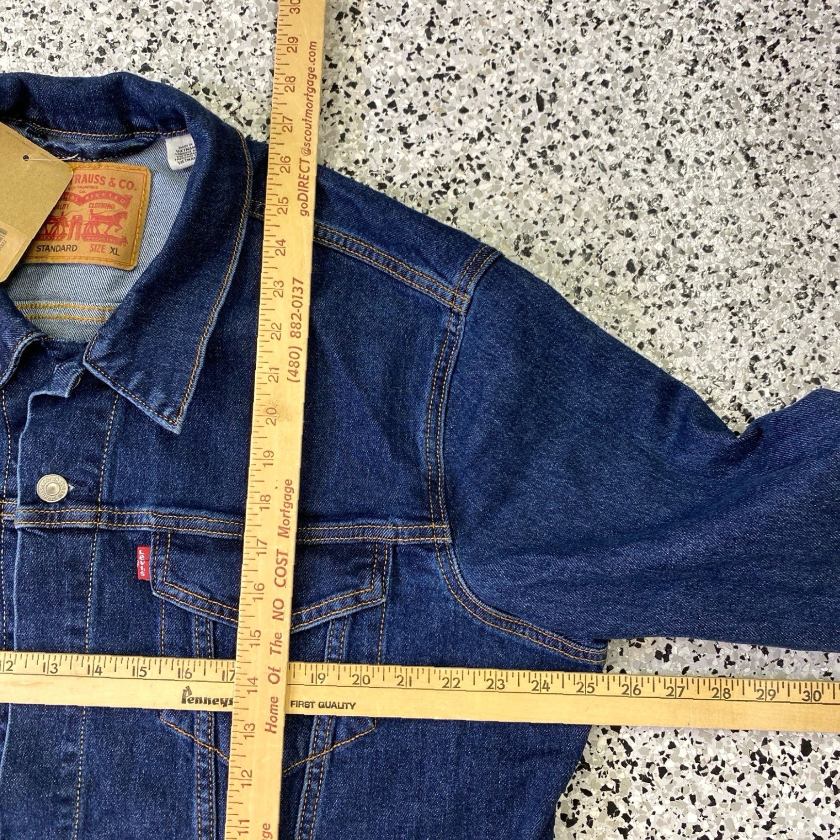 Levi's Levis Trucker Jacket Denim Blue XL Mens Button Down Standard Fit NWT Size US XL / EU 56 / 4 - 3 Thumbnail