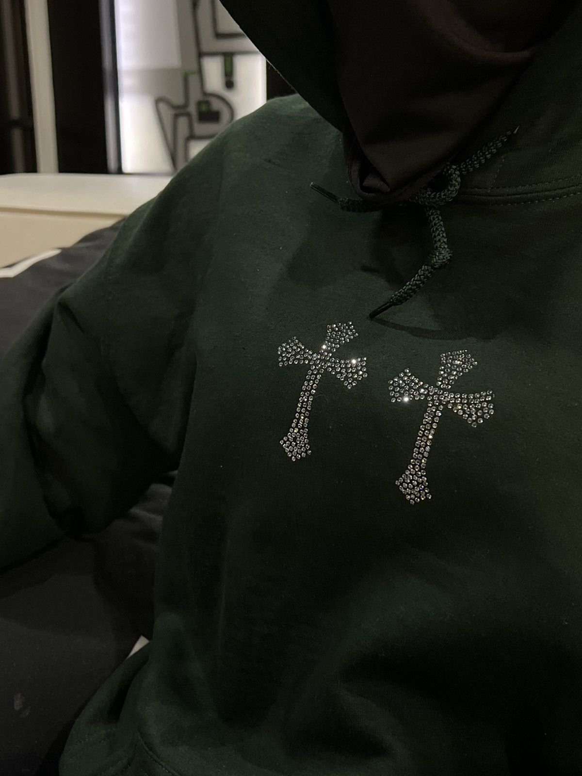 Vintage Rhinestones Cross Vintage Hoodie Size US L / EU 52-54 / 3 - 10 Thumbnail