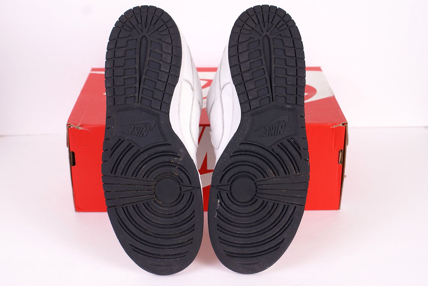 Nike 2001 Nike Dunk Low Pro B WHITE MIDNIGHT NAVY Blue 624044 111 Size US 9.5 / EU 42-43 - 11 Thumbnail