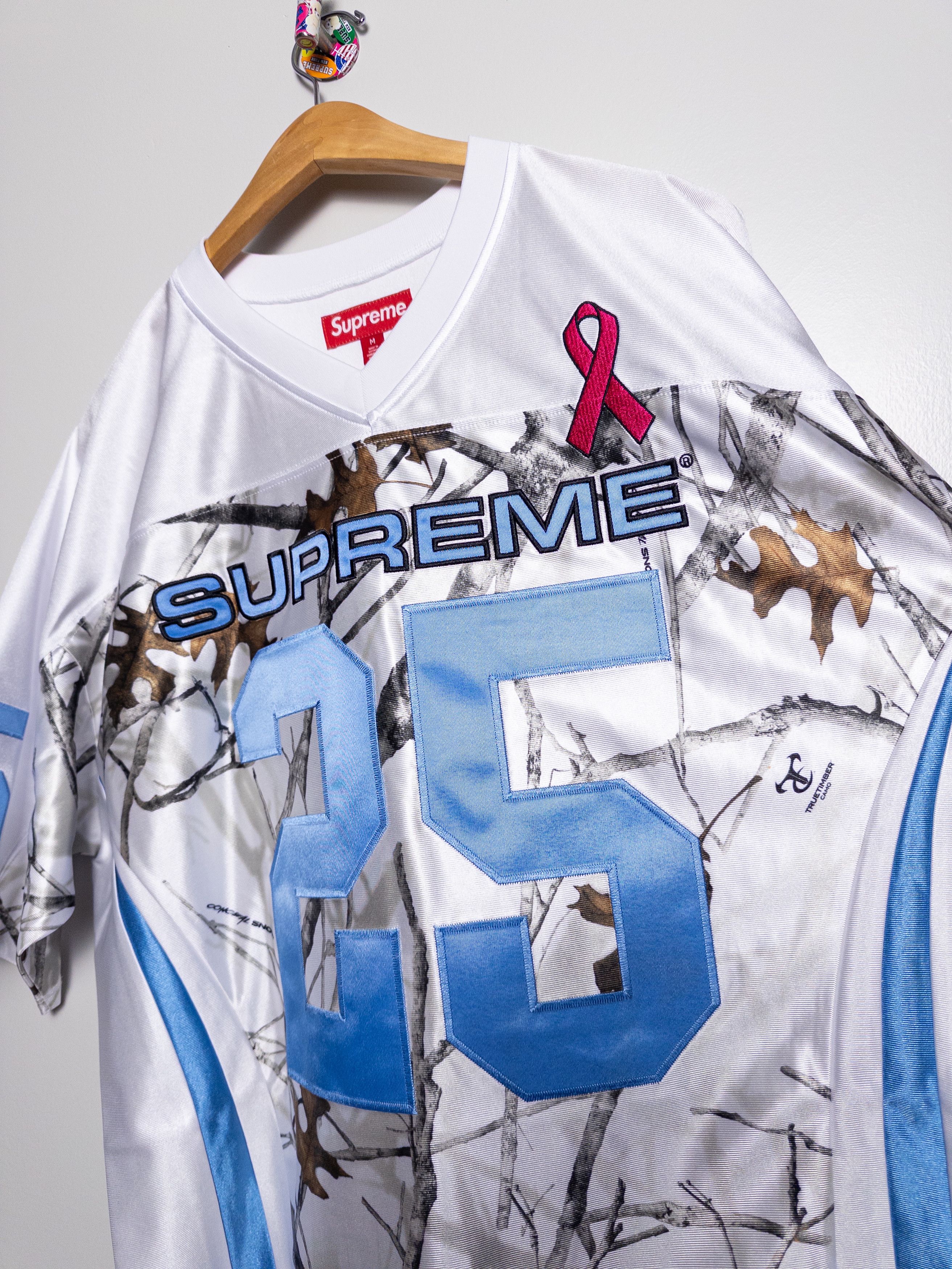 Supreme BREAST CANCER AWARENESS FOOTBALL JERSEY Size US M / EU 48-50 / 2 - 4 Thumbnail