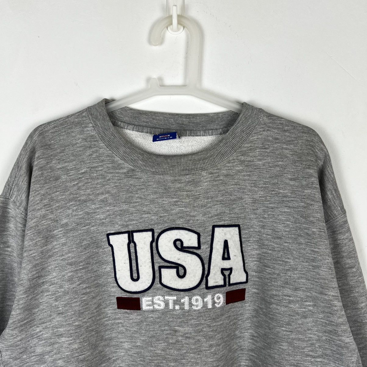 Champion Vintage Champion Usa SpellOut Embroidery Sweatshirt Size US L / EU 52-54 / 3 - 4 Thumbnail