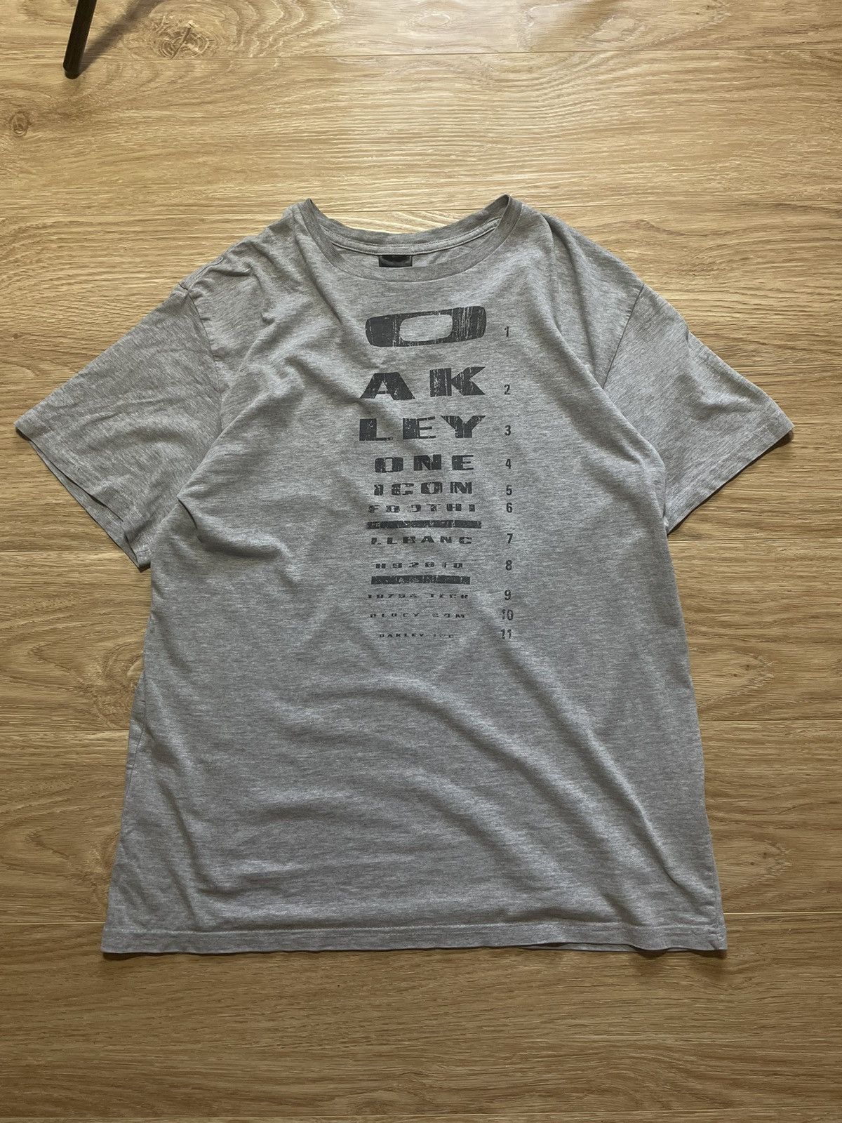 Oakley Vintage oakley t shirt print logo Size US L / EU 52-54 / 3 - 1 Thumbnail