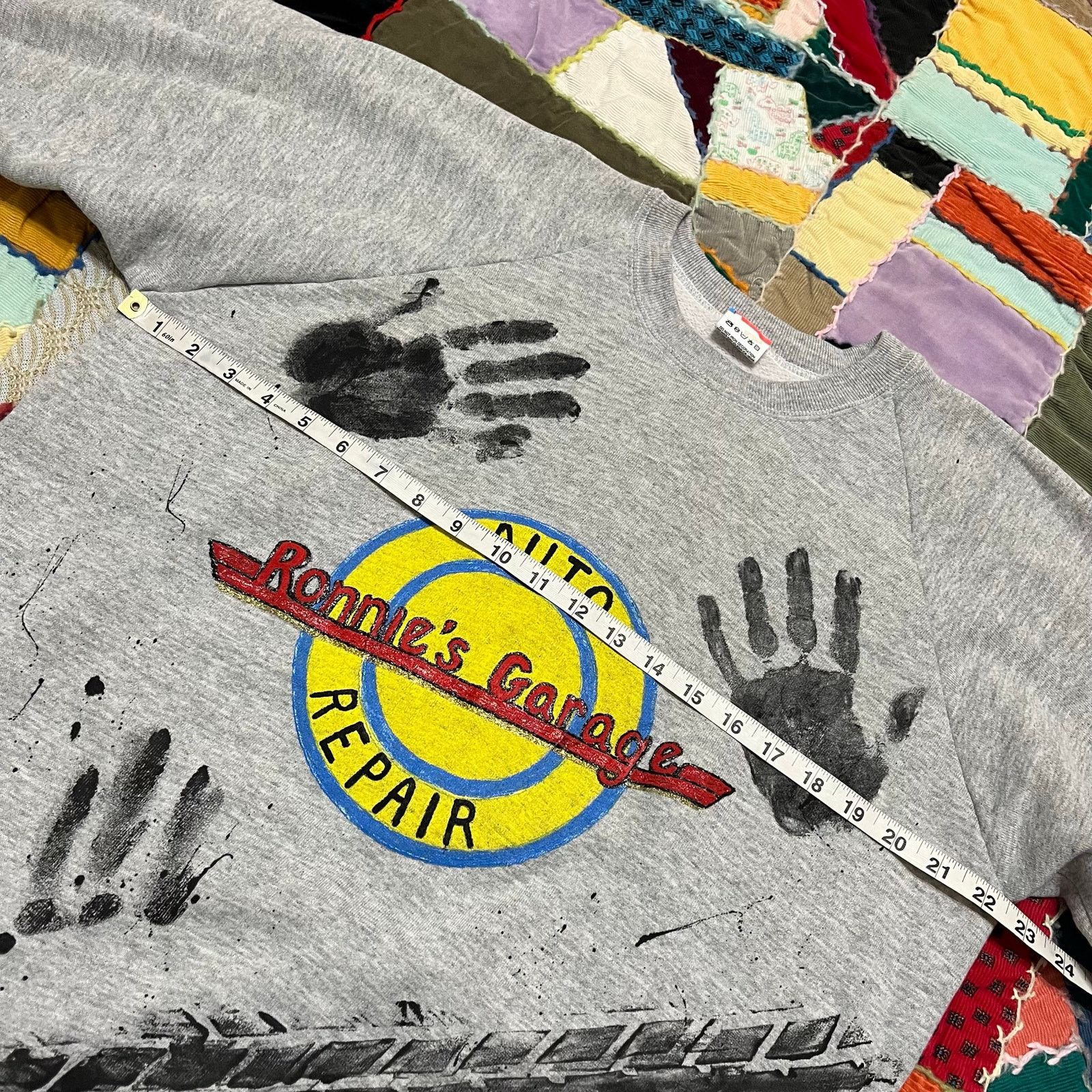 Fruit Of The Loom Vintage Auto Garage Repair Shop Black Tire Paint Crewneck Size US XL / EU 56 / 4 - 5 Thumbnail