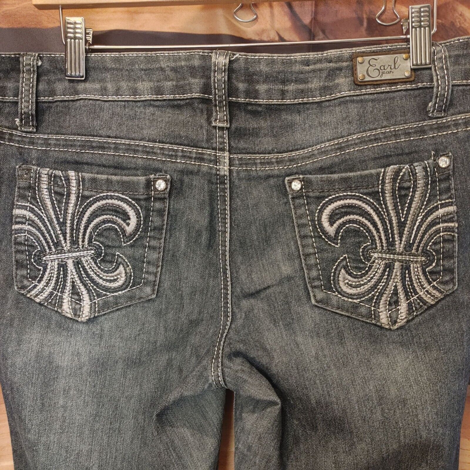 Other Earl Blue Jean Women's Rolled Cuff Mom Jean 9 Size 30" / US 8 / IT 44 - 2 Thumbnail