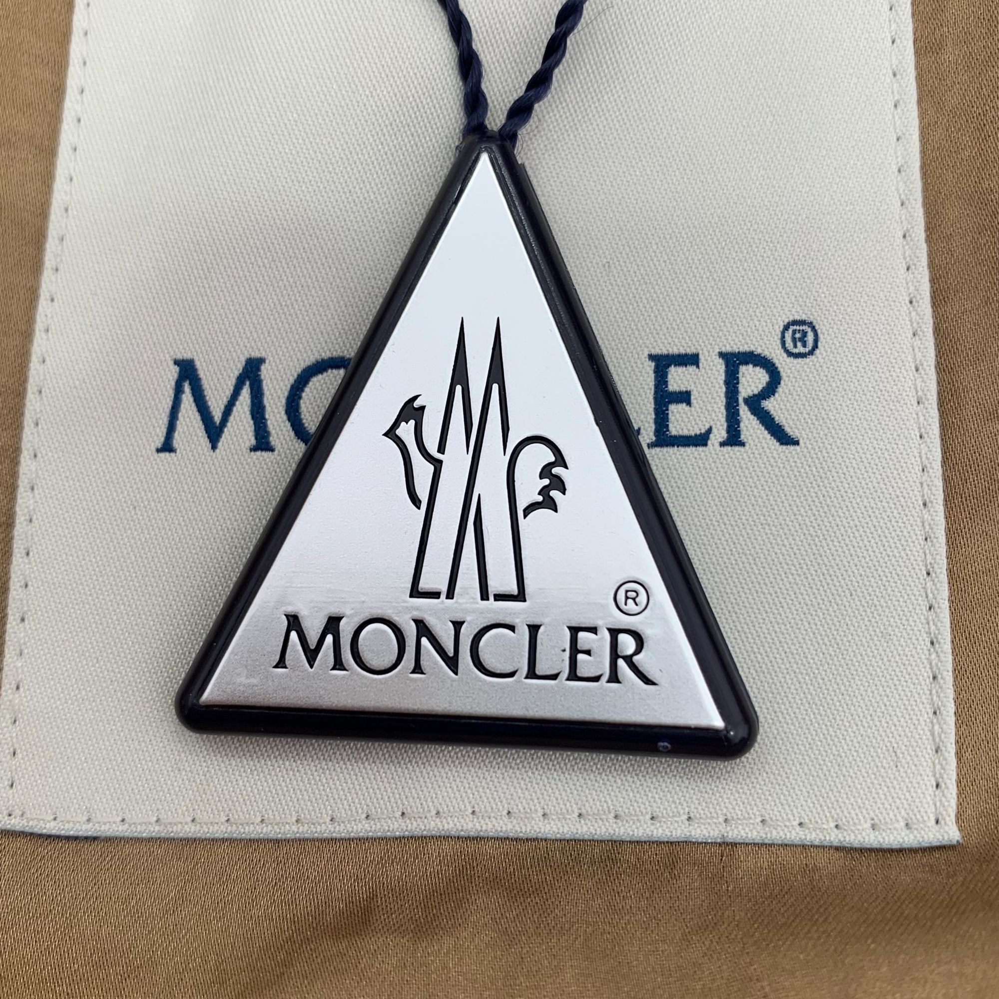 Moncler [Moncler] Brown Hooded Short Trench Coat 1 (S) Size S / US 4 / IT 40 - 2 Thumbnail