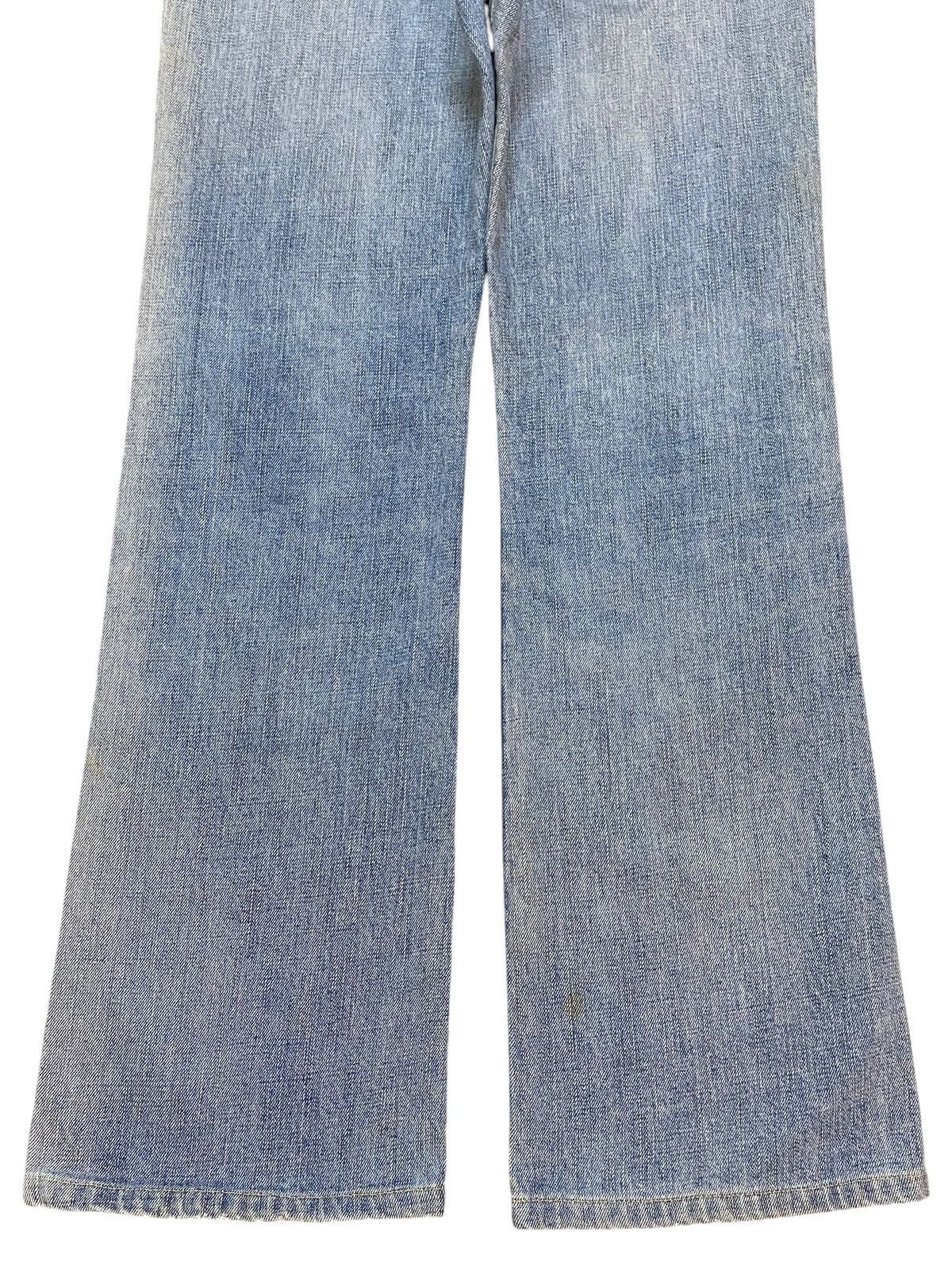 Japanese Brand Vintage Uniqlo Faded Wash Distressed Flare Jeans Size US 31 - 6 Thumbnail