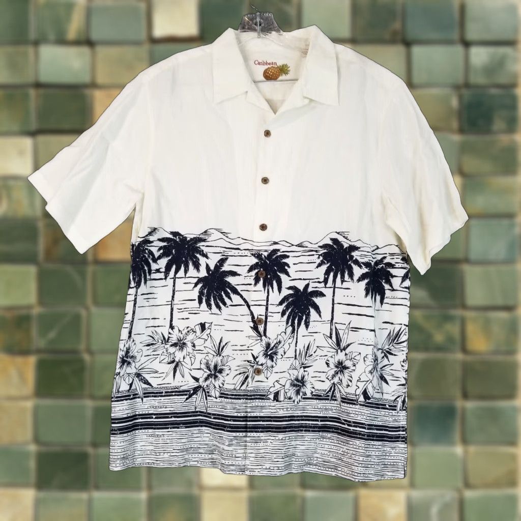 Vintage CARIBBEAN Shirt Men Short Sleeve Button-Up Hawaiian Floral White L Size Mens Size US 33 - 1 Thumbnail