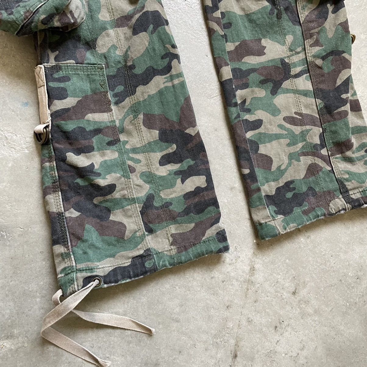 If Six Was Nine Vintage Japanese Brand Tactical Cargo Flare Pants 🍒 Size US 27 - 2 Thumbnail