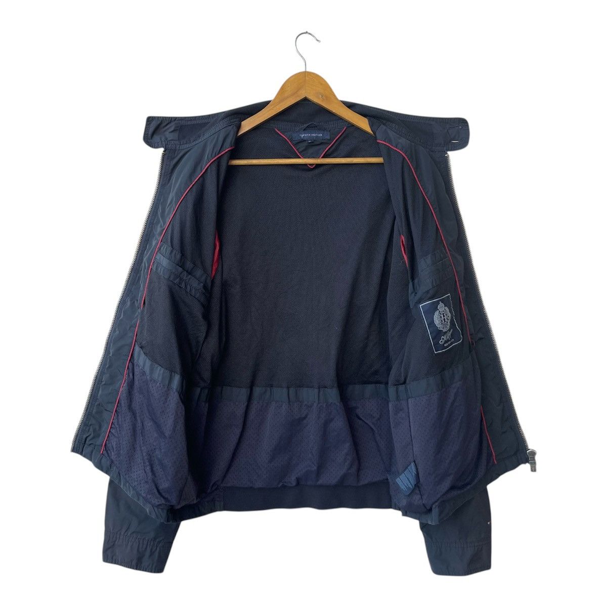 Tommy Hilfiger Vintage 90s Tommy Hilfiger Tech Blouson Jacket Size US L / EU 52-54 / 3 - 3 Thumbnail