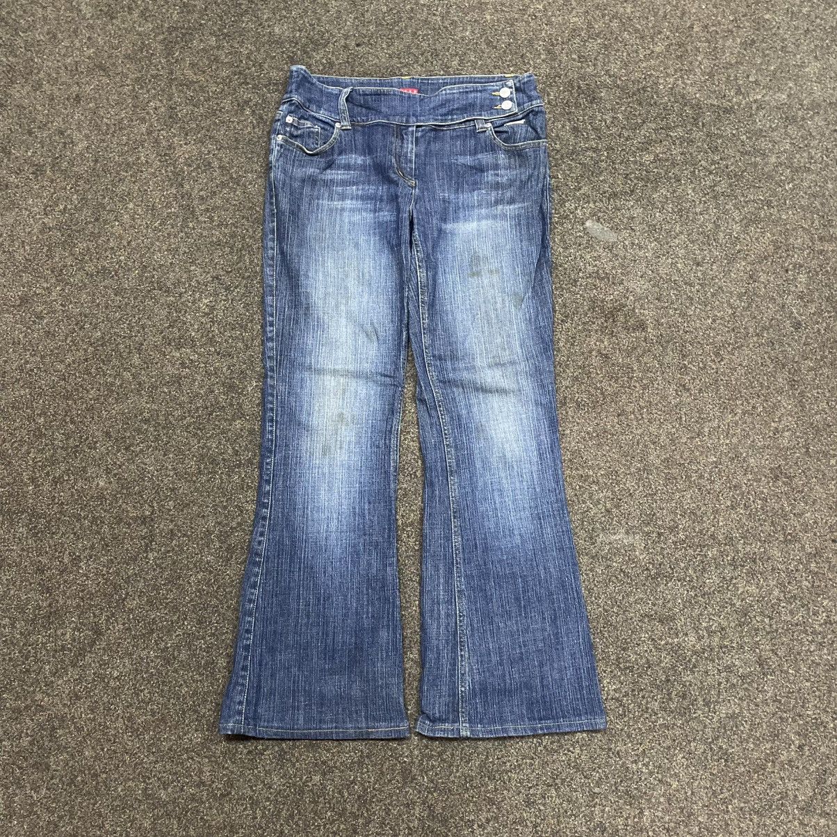 Vintage Vintage Y2K Baggy Flared Jeans 90s Skater Streetwear Logo 32 Size US 32 / EU 48 - 1 Thumbnail