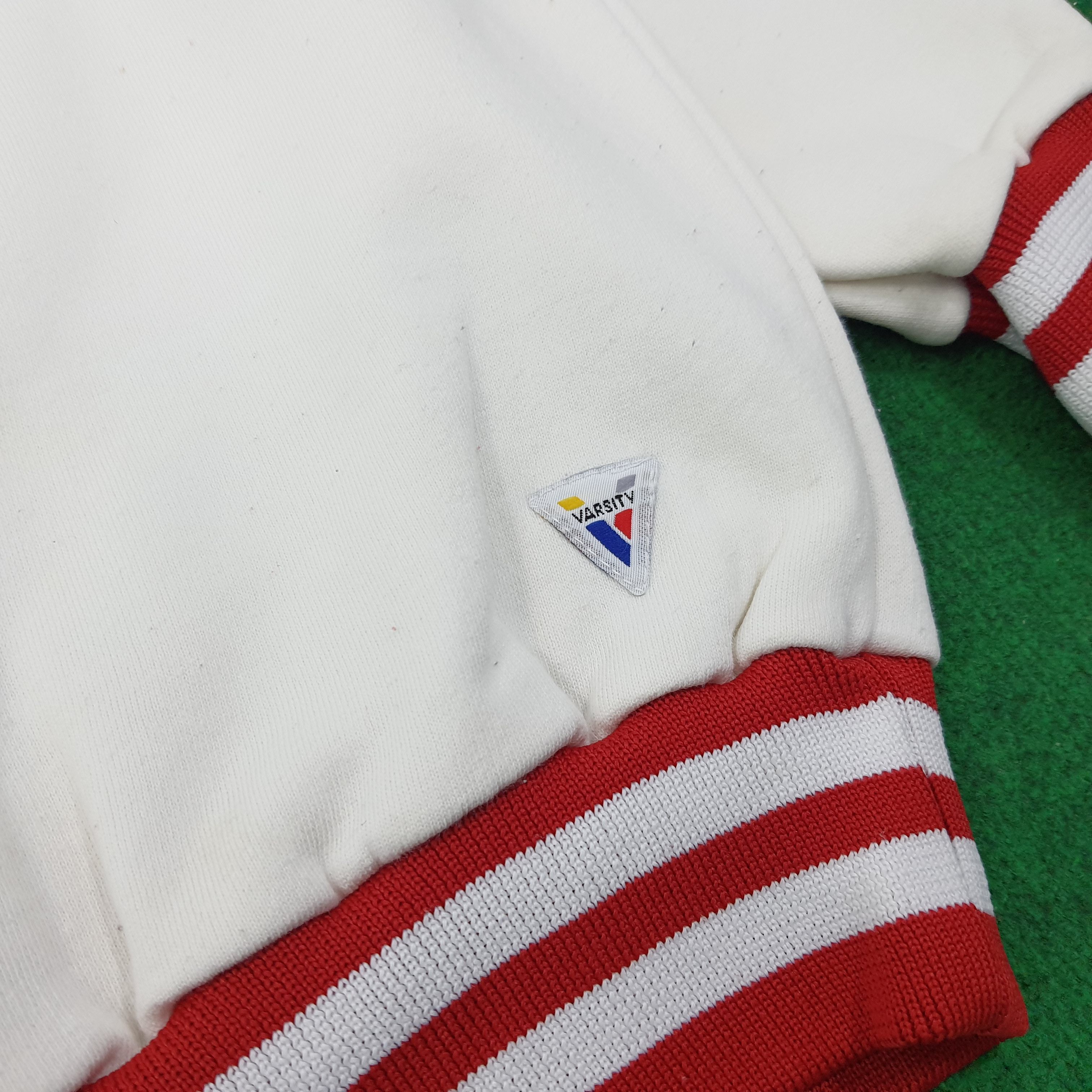 Vintage Vintage Keith Hall School KHS USA Sweatshirt C268N20 Size US M / EU 48-50 / 2 - 3 Thumbnail