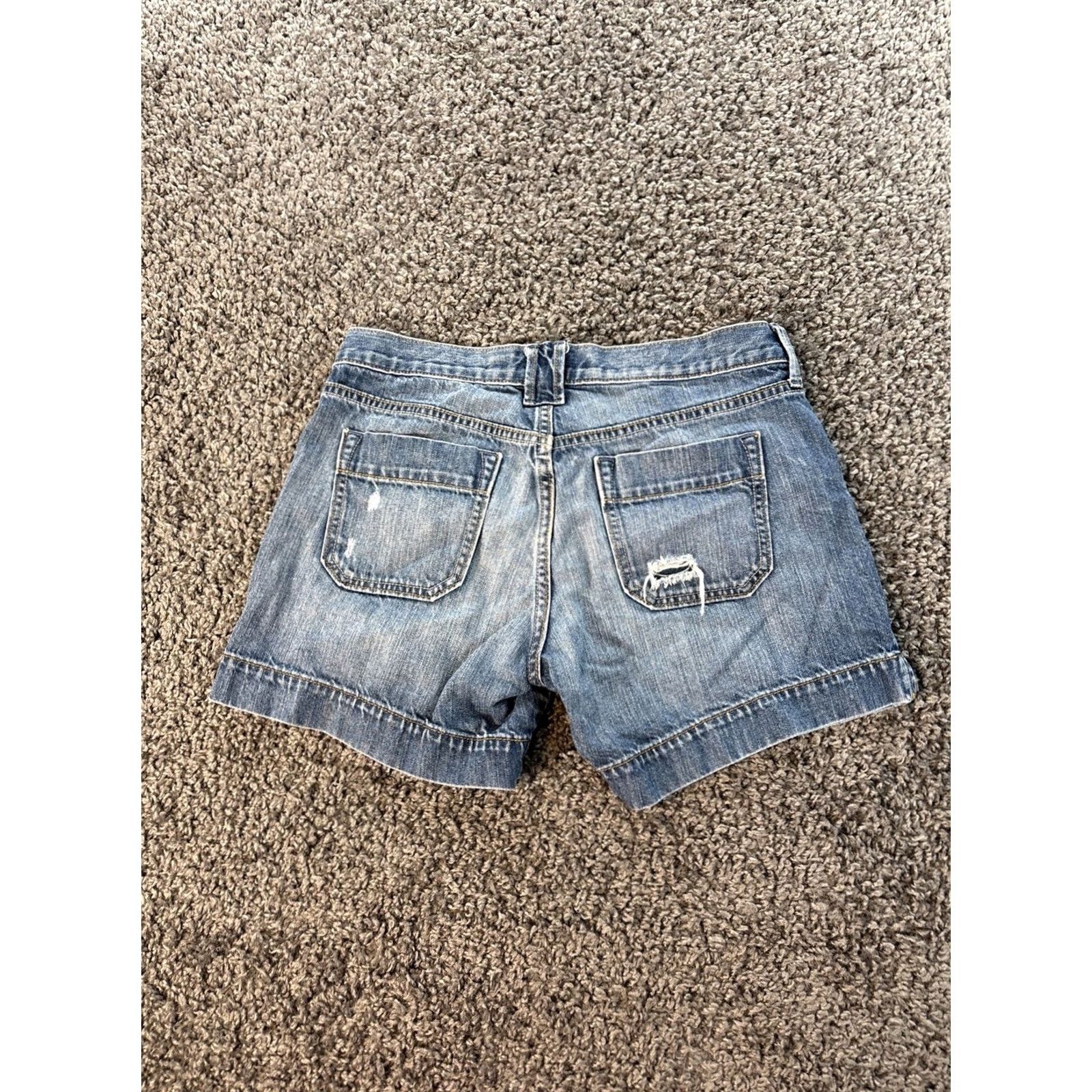 Old Navy VINTAGE Old Navy Shorts Womens 28 Denim Mini Pocket Low Rise 3 in Distressed Y2K 90s Festival Beach Casual Size 28" / US 6 / IT 42 - 6 Thumbnail