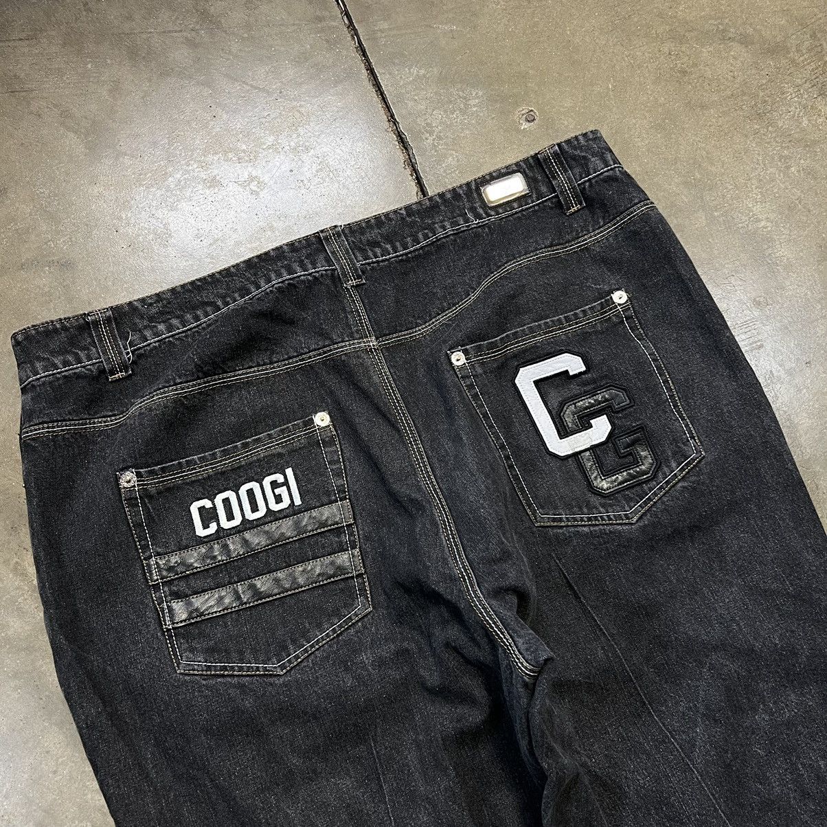 Coogi × Vintage Vintage Y2K Coogi Denim Jeans Baggy Embroidered Pocket Skate Size US 42 / EU 58 - 2 Thumbnail