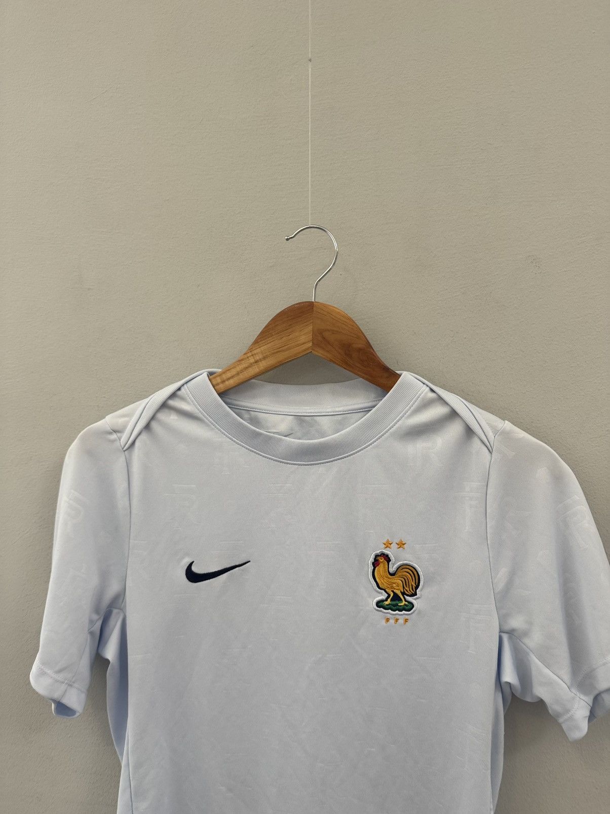 Nike Vintage Nike France Soccer Jersey Hype Drill shirt Size US S / EU 44-46 / 1 - 2 Thumbnail