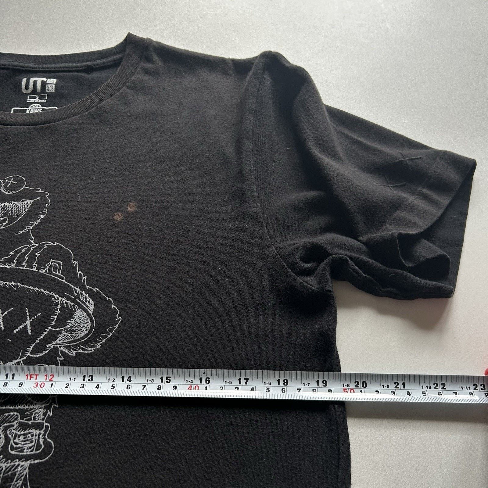 Kaws × Uniqlo Kaws x Uniqlo x Sesame Street T-Shirt Black Small Faded Rare Size US S / EU 44-46 / 1 - 7 Thumbnail
