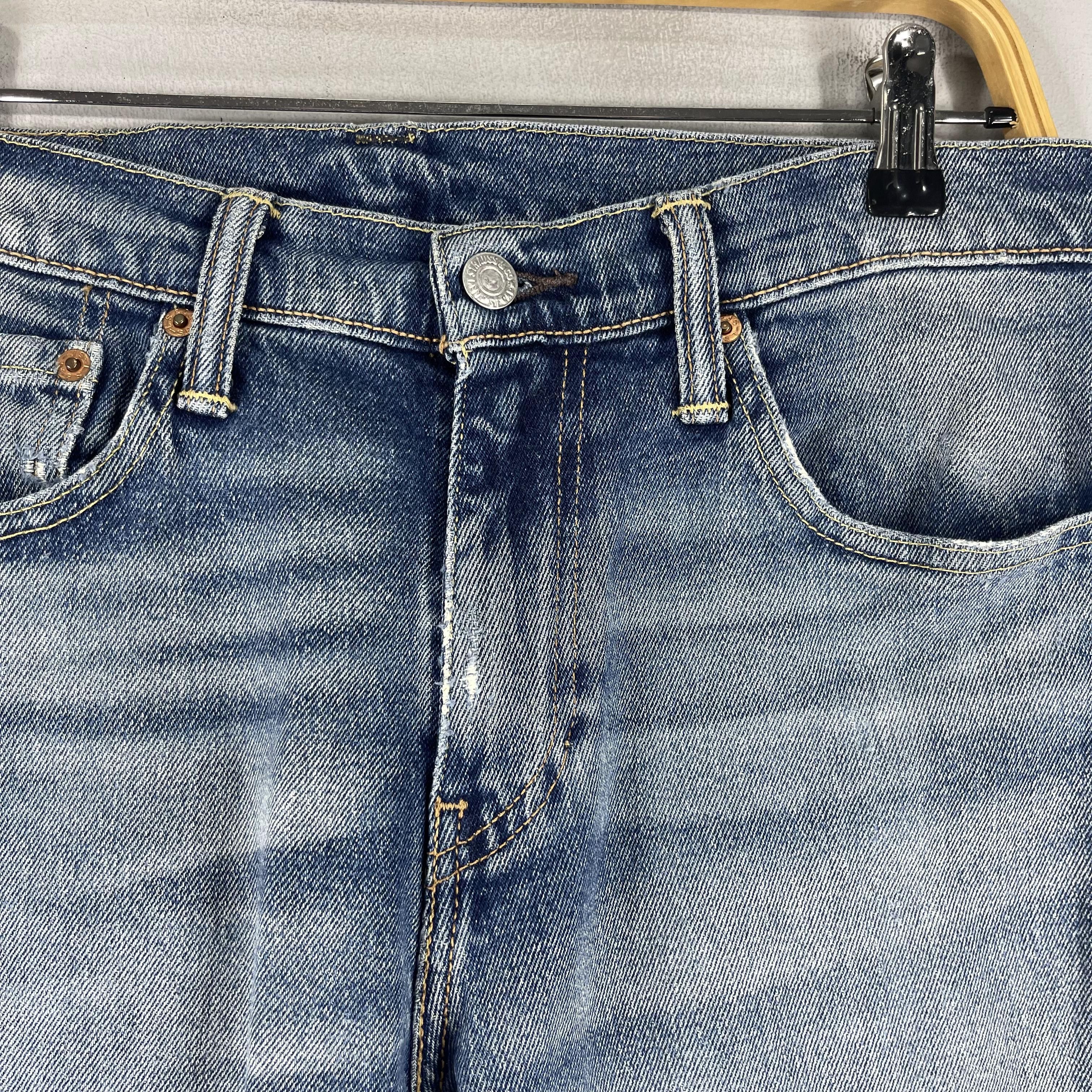 Levi's × Levi's Vintage Clothing Size 31 Vintage Levis 511 Distressed Medium Wash Jeans Size US 31 - 3 Thumbnail