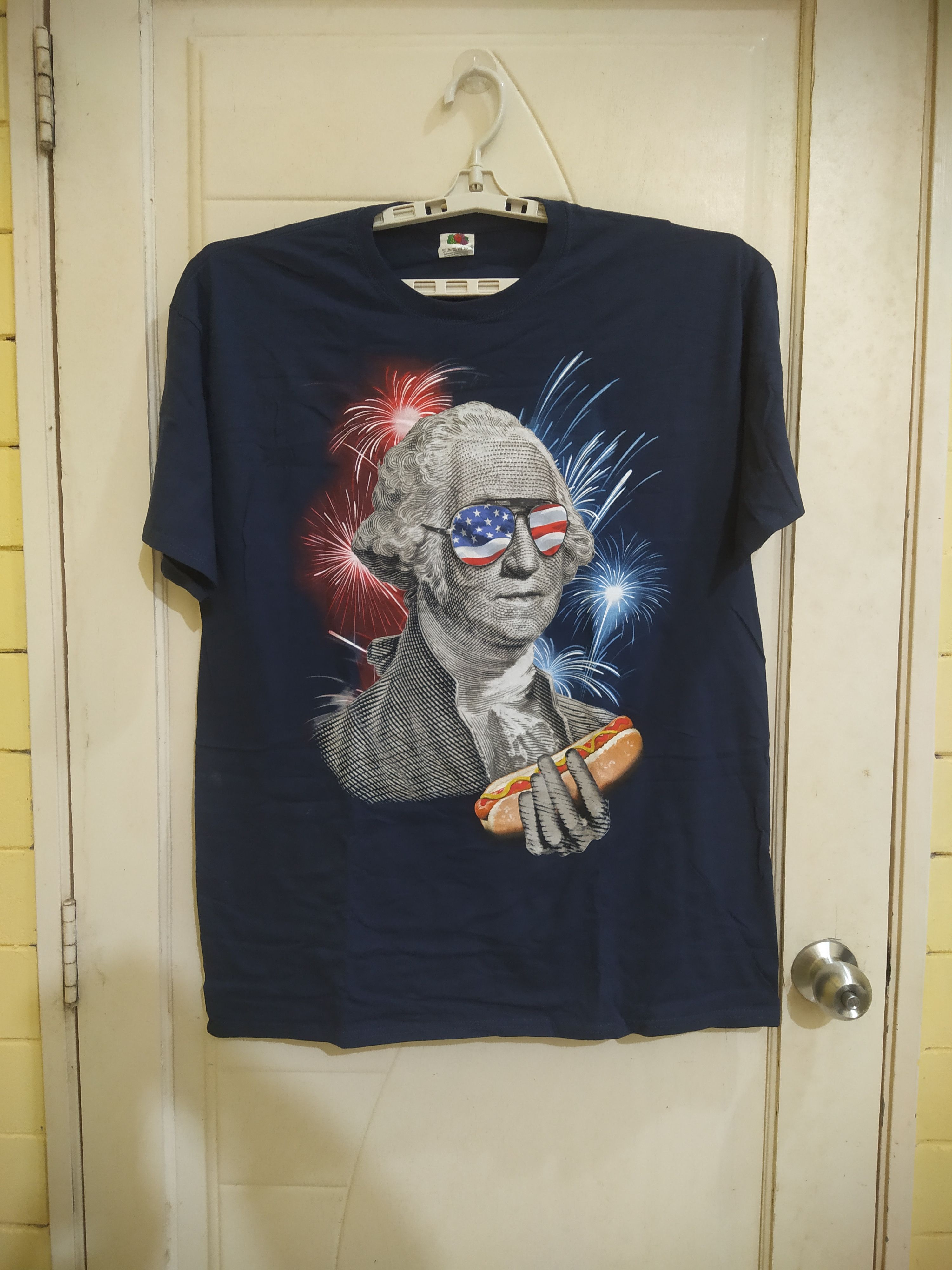 Fruit Of The Loom Fruit of the Loom George Washington Hot Dog Tee Size US XL / EU 56 / 4 - 1 Thumbnail