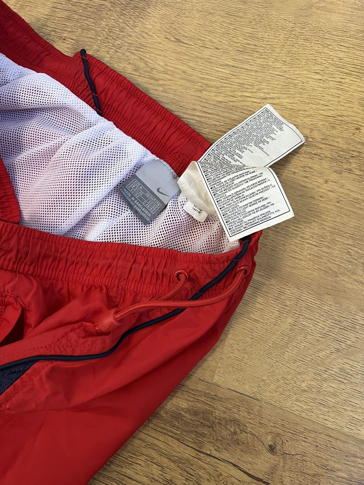 Vintage Nike vintage Rare red pants unisex Size US 30 / EU 46 - 7 Thumbnail