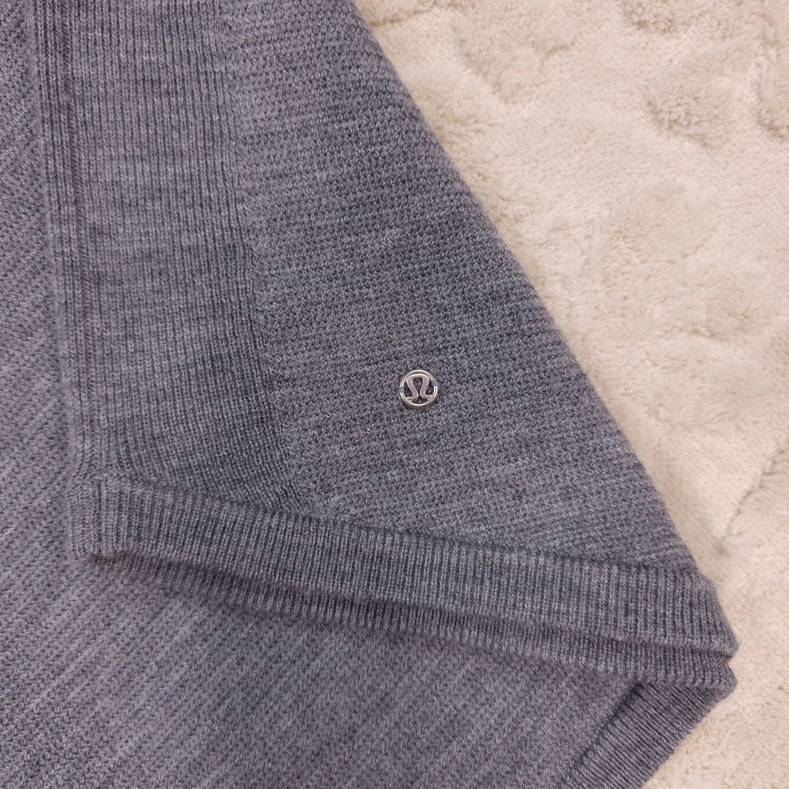 Lululemon Lululemon Sit in Lotus Merino Wool Sweater Medium Gray Sz L Size L / US 10 / IT 46 - 6 Thumbnail