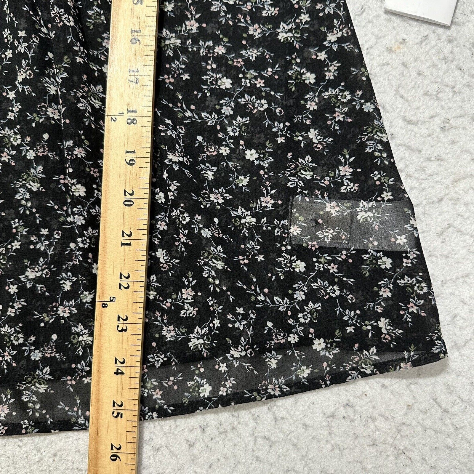 Gap GAP XS Black Crewneck Ruffle Long Sleeve Top Floral Blouse Size XS / US 0-2 / IT 36-38 - 9 Thumbnail