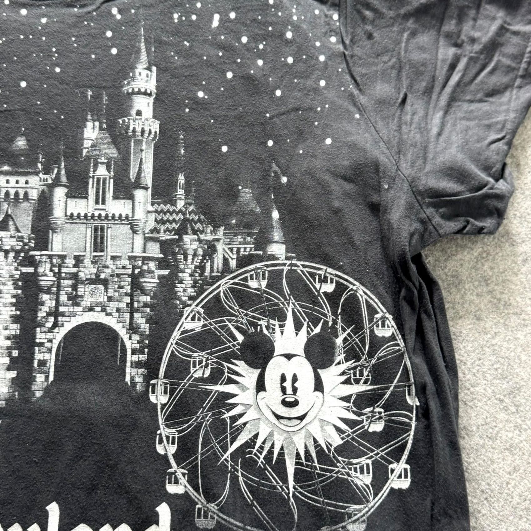 Vintage Disneyland Shirt Mens M Black Castle Mickey Graphic Tee Crewneck Cotton Tagless Size US M / EU 48-50 / 2 - 6 Thumbnail